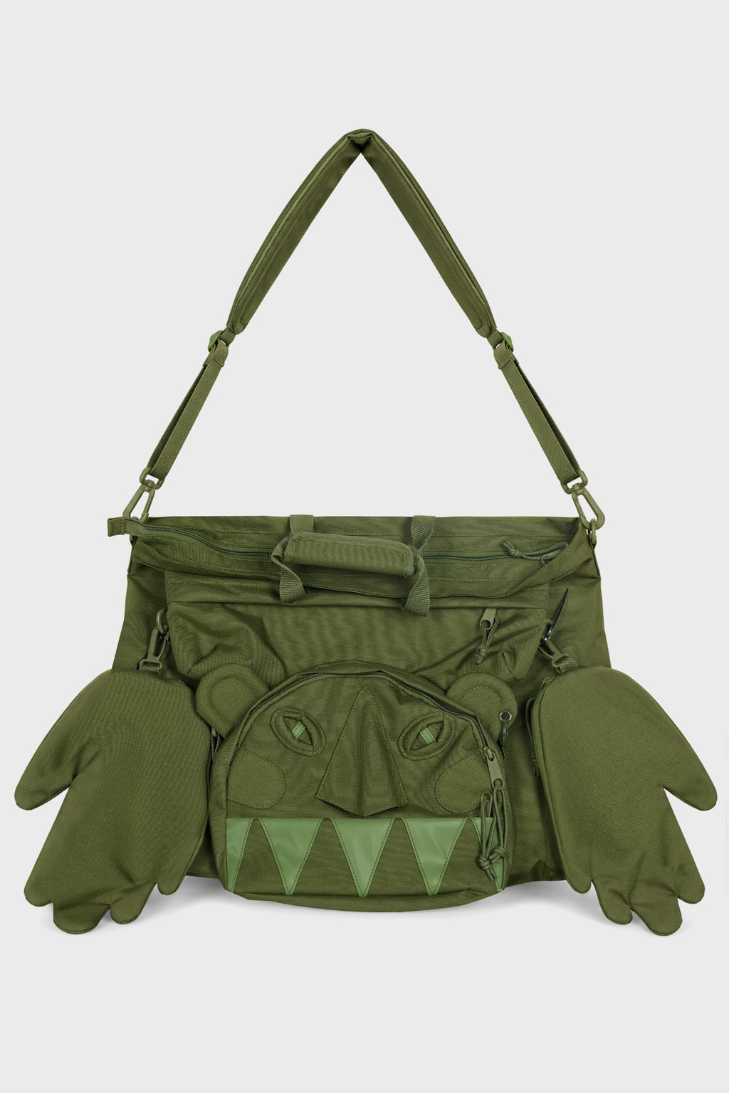 × EAST PAK MONSTER CARRY BAG MILITARY GREEN