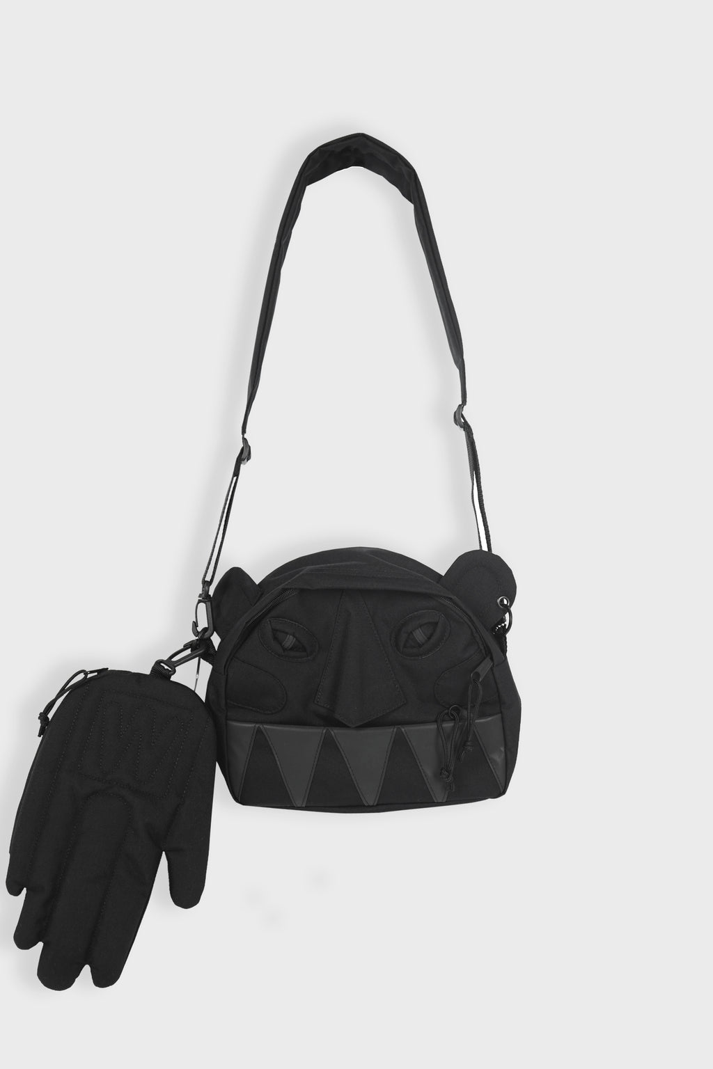 × EAST PAK MONSTER MINI BAG BLACK