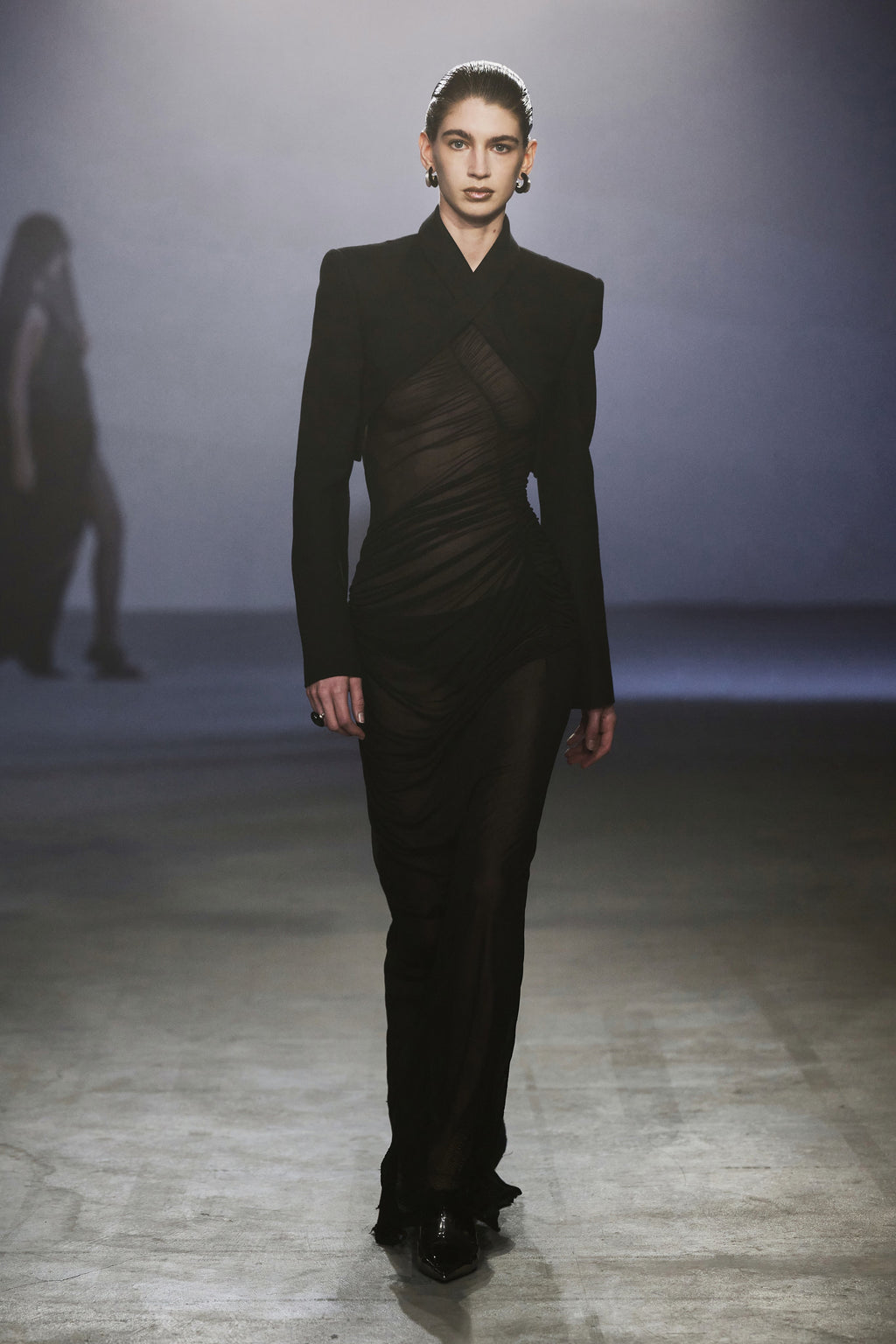 CROSSED LAPEL BLAZER