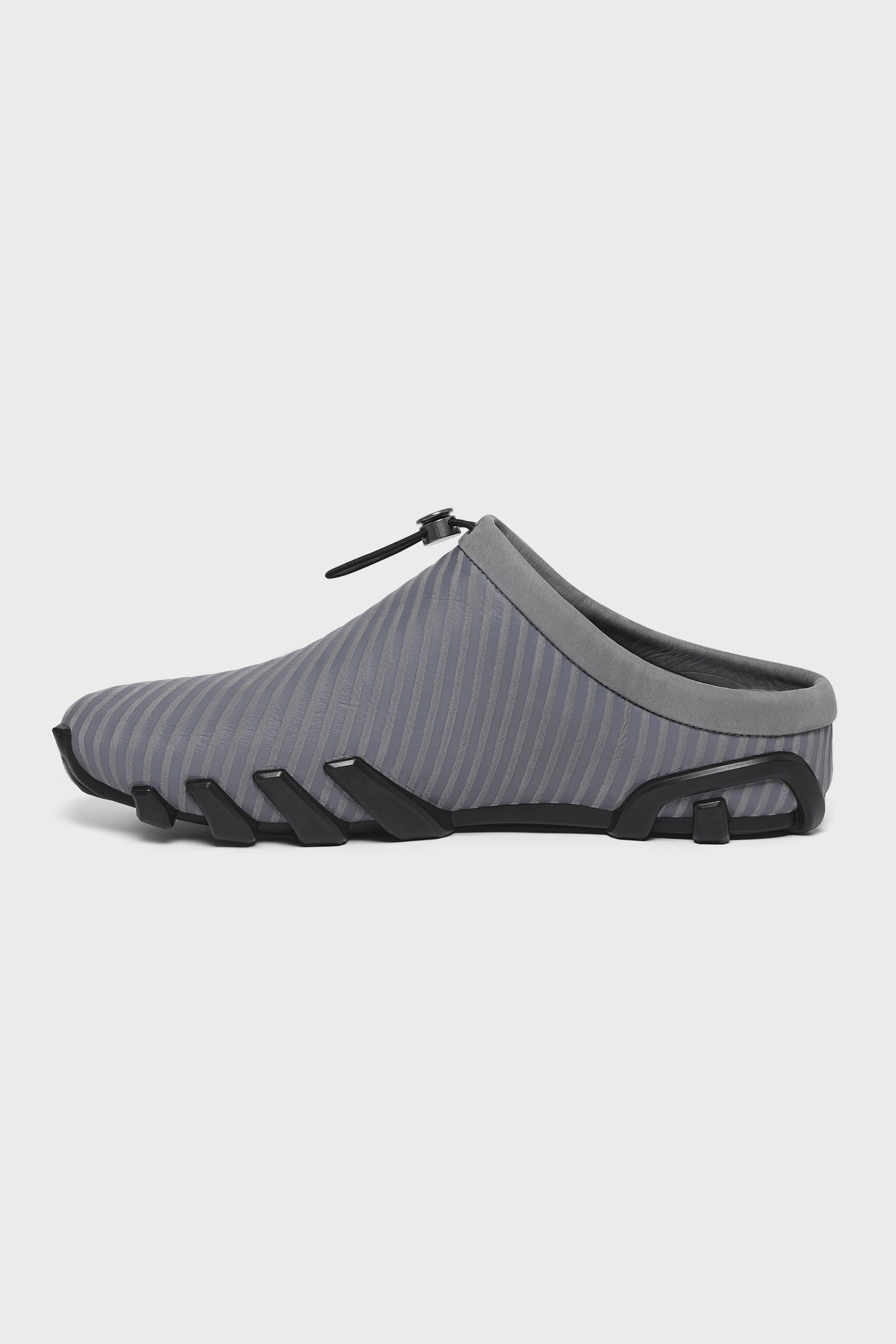 SAIDA SLIP-ON STEEL GREY
