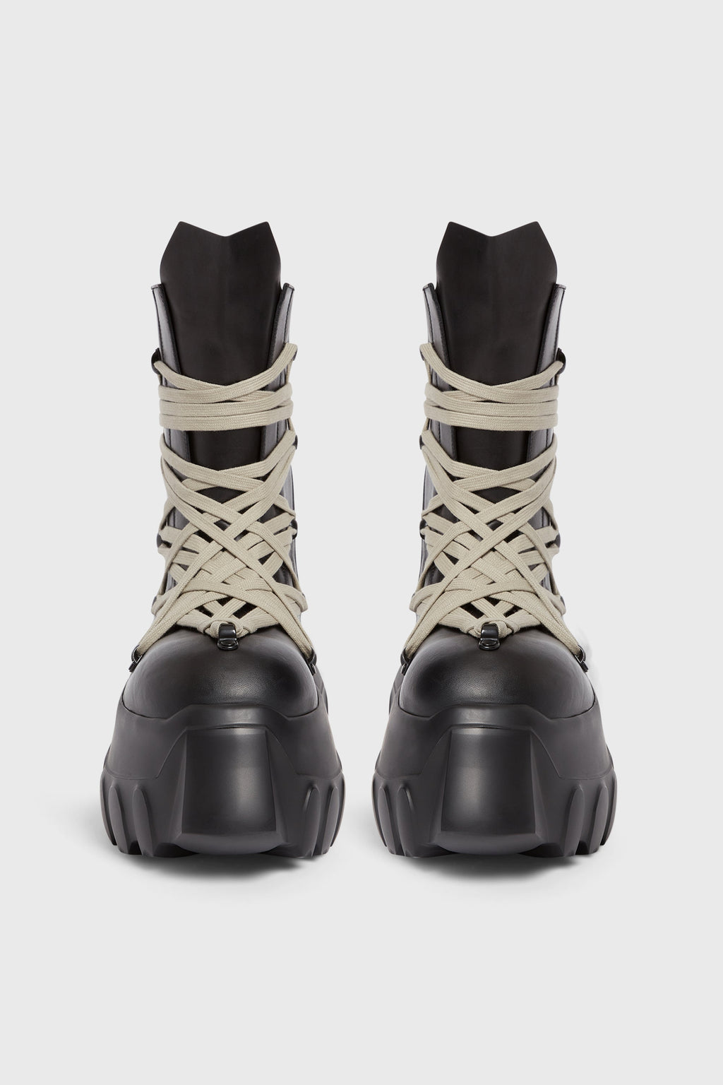 MEGALACED MEGA TRACTOR BLACK