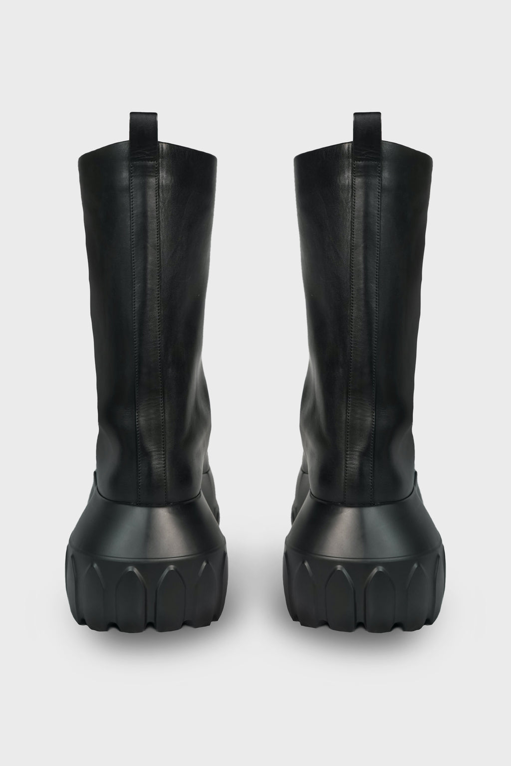 FLARED MEGA TRACTOR BLACK