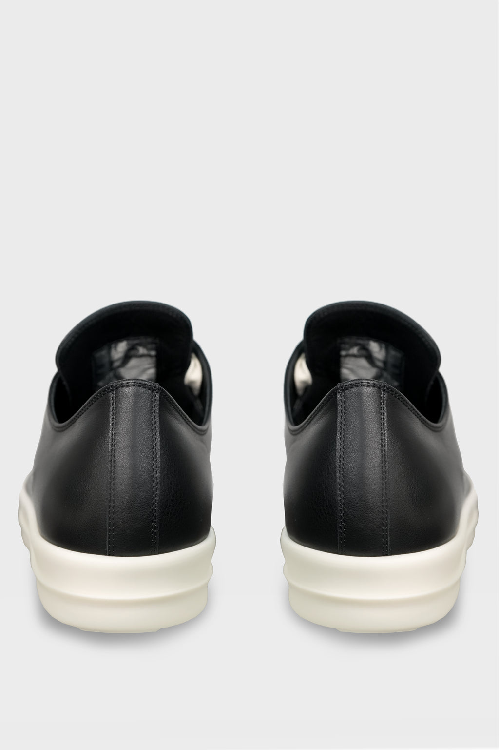 EXTREME LOW SNEAKS BLACK/MILK/MILK