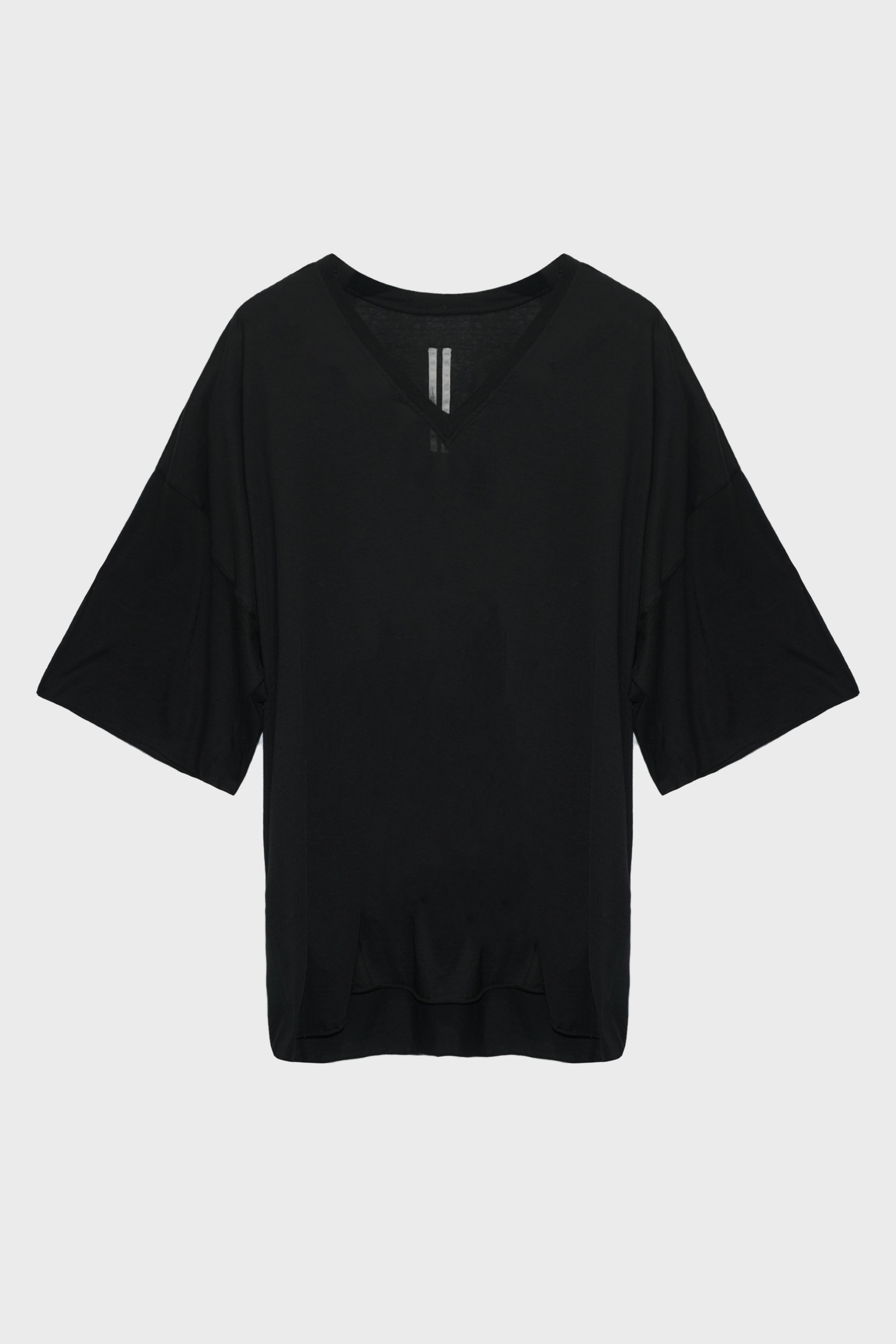 V TOMMY T BLACK