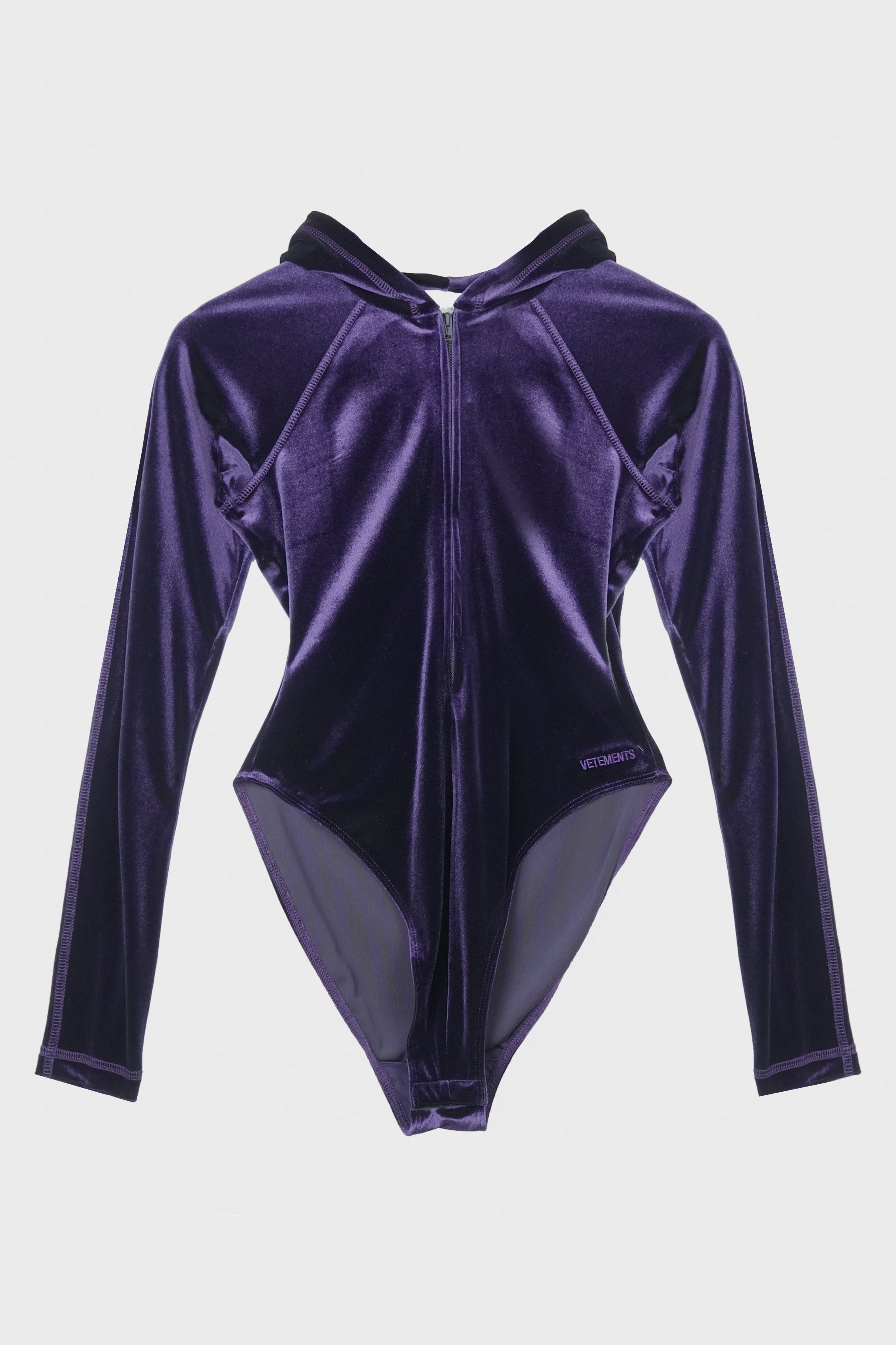 VELVET BODY WITH A HOOD PURPLE