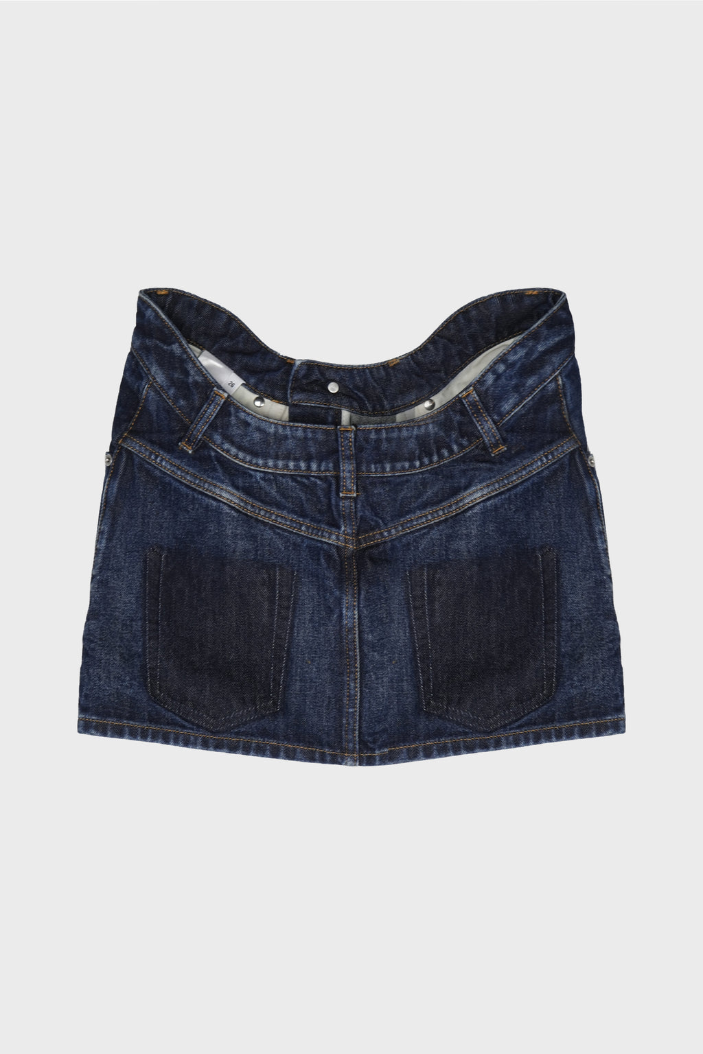 MINI SKIRT WITH CURVY WAISTBAND