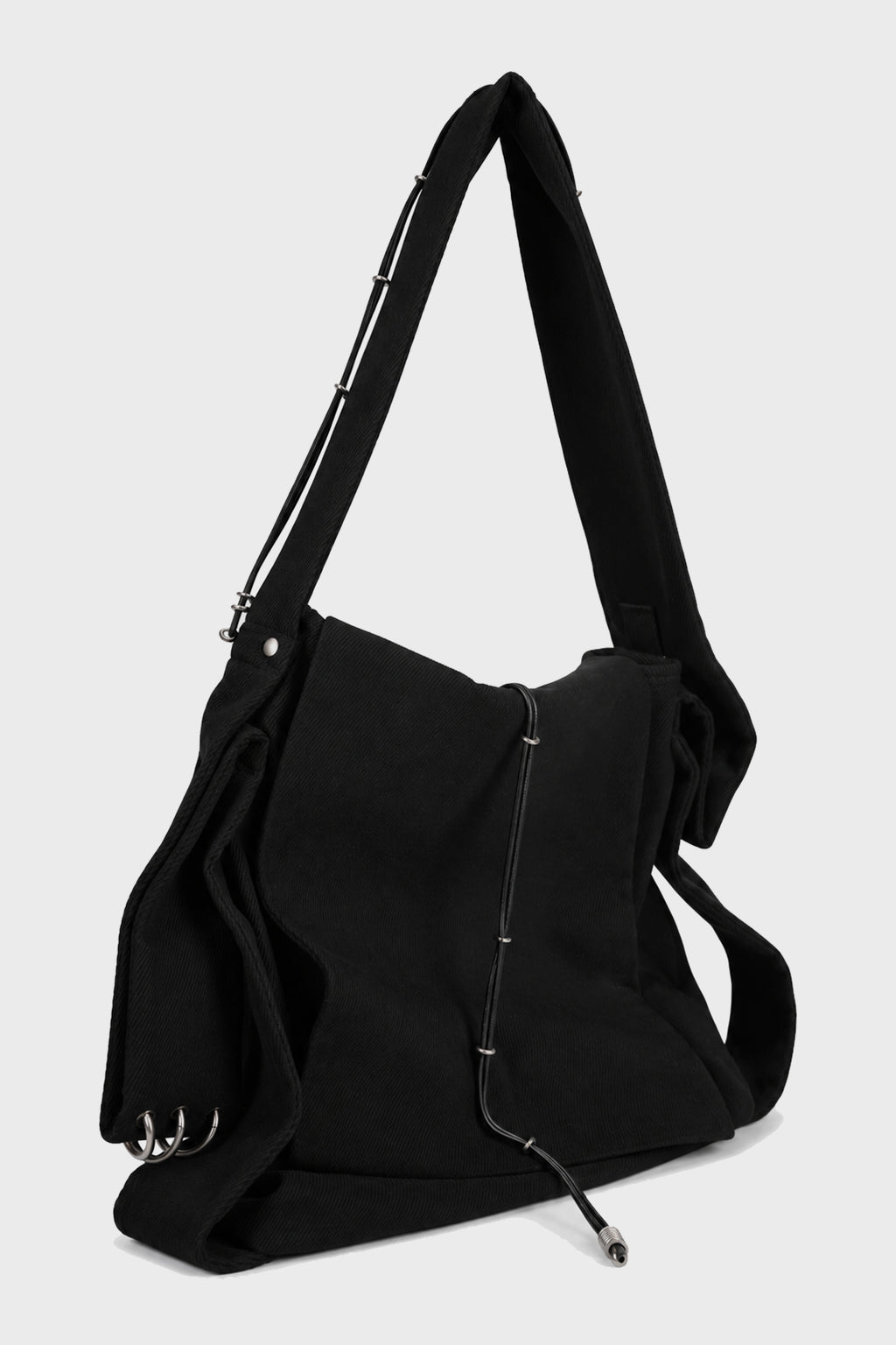 MESSENGER BAG BLACK