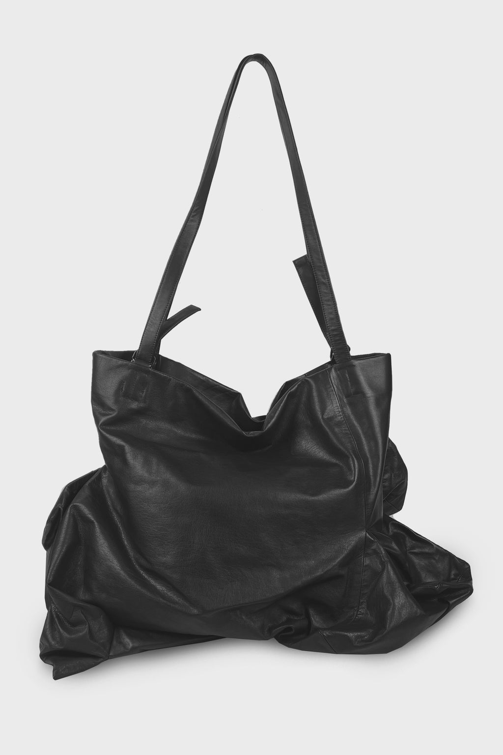 UNEVENNESS TOTE BLACK