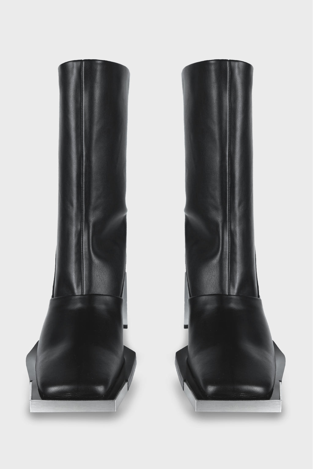 ANKLE-HIGH BOOTS BLACK