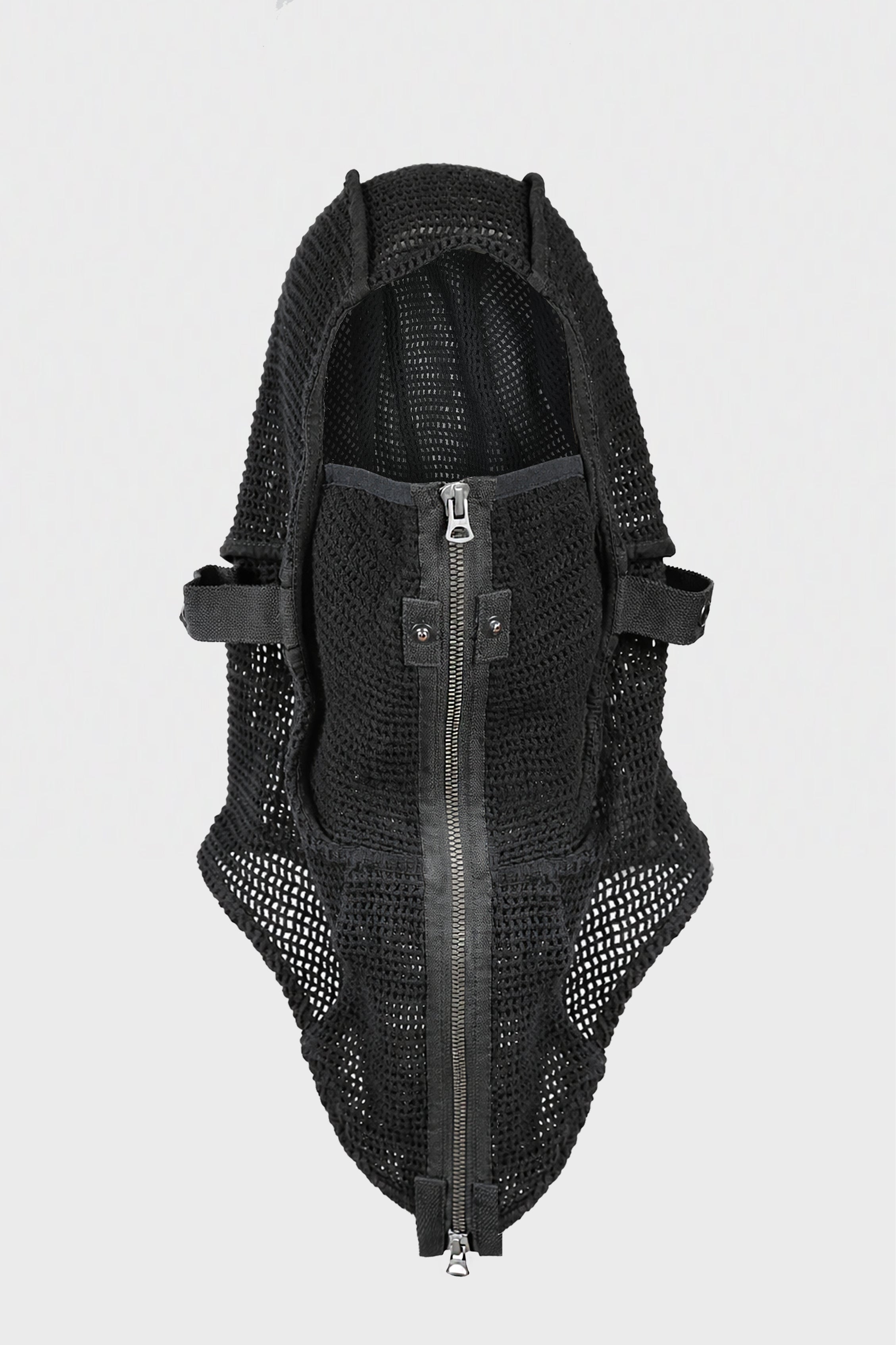 OUTER-FRAME STRUCTURE MESH MASK