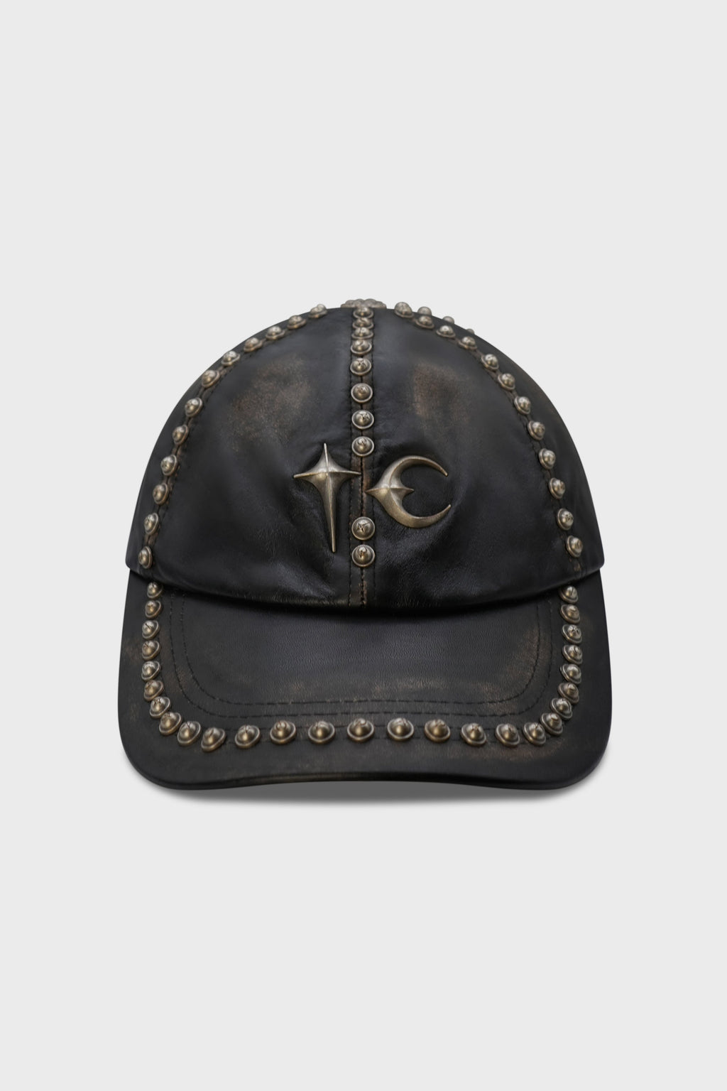 STUDDED WASHED LEATHER CAP