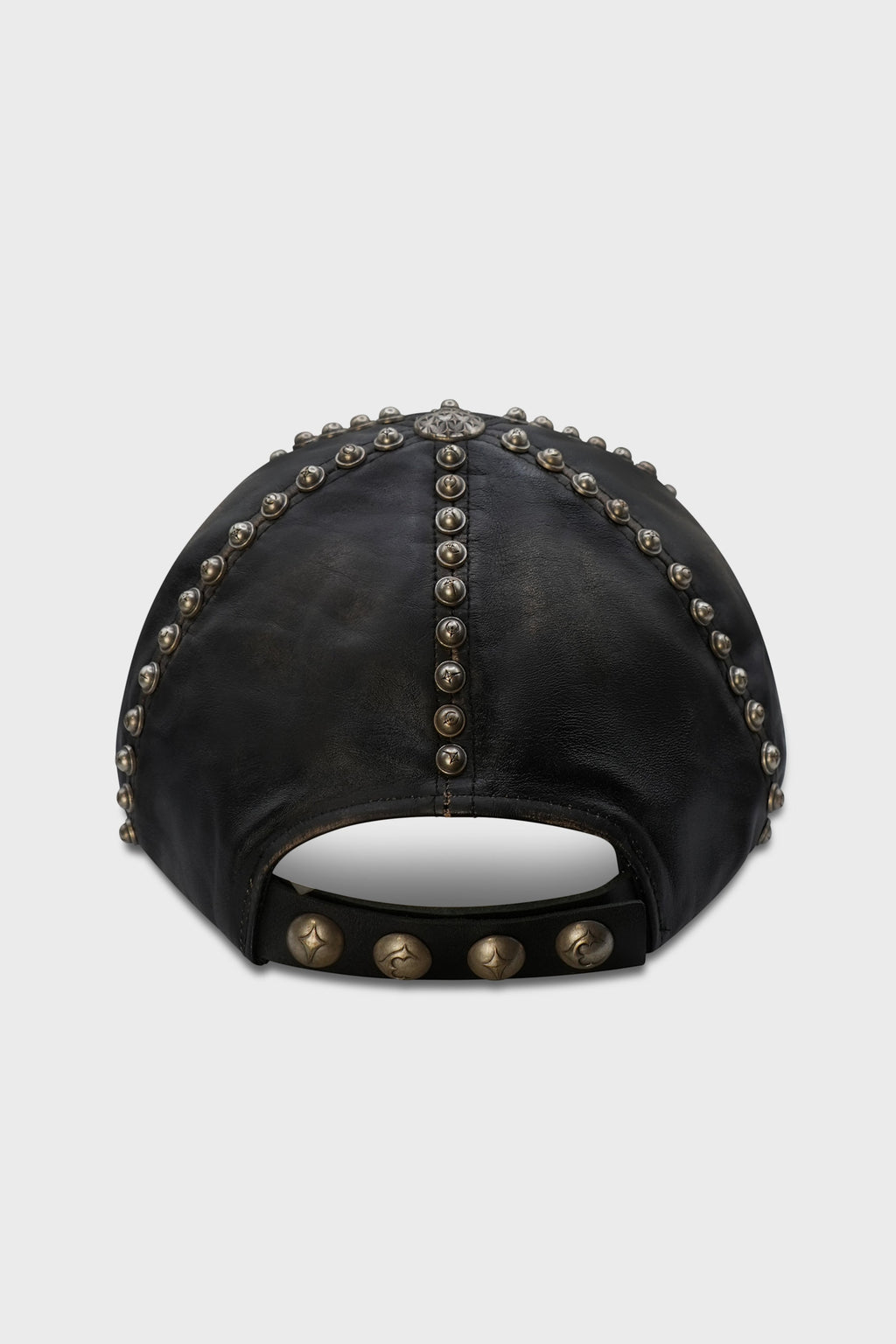 STUDDED WASHED LEATHER CAP