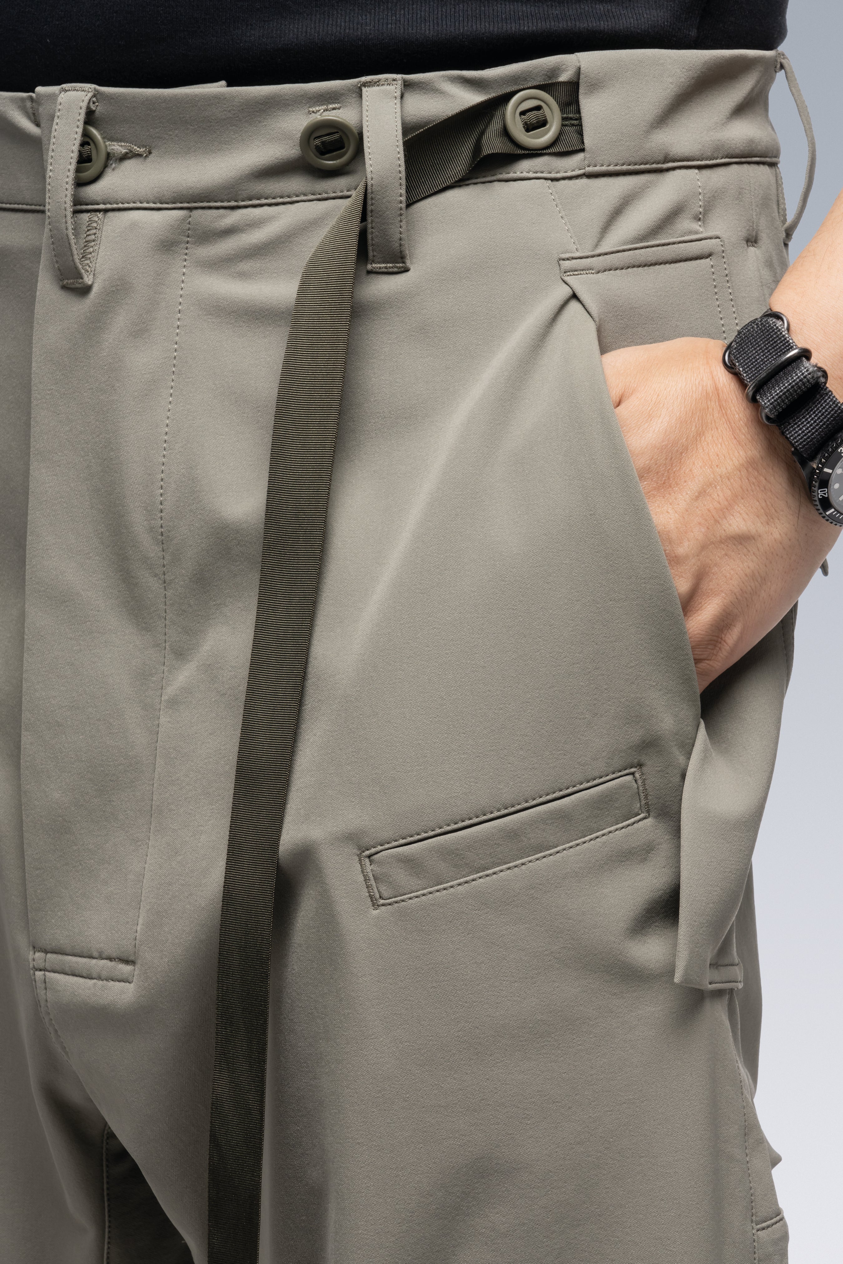 P46-DS schoeller® Dryskin™ Vent Pant - Alpha Green