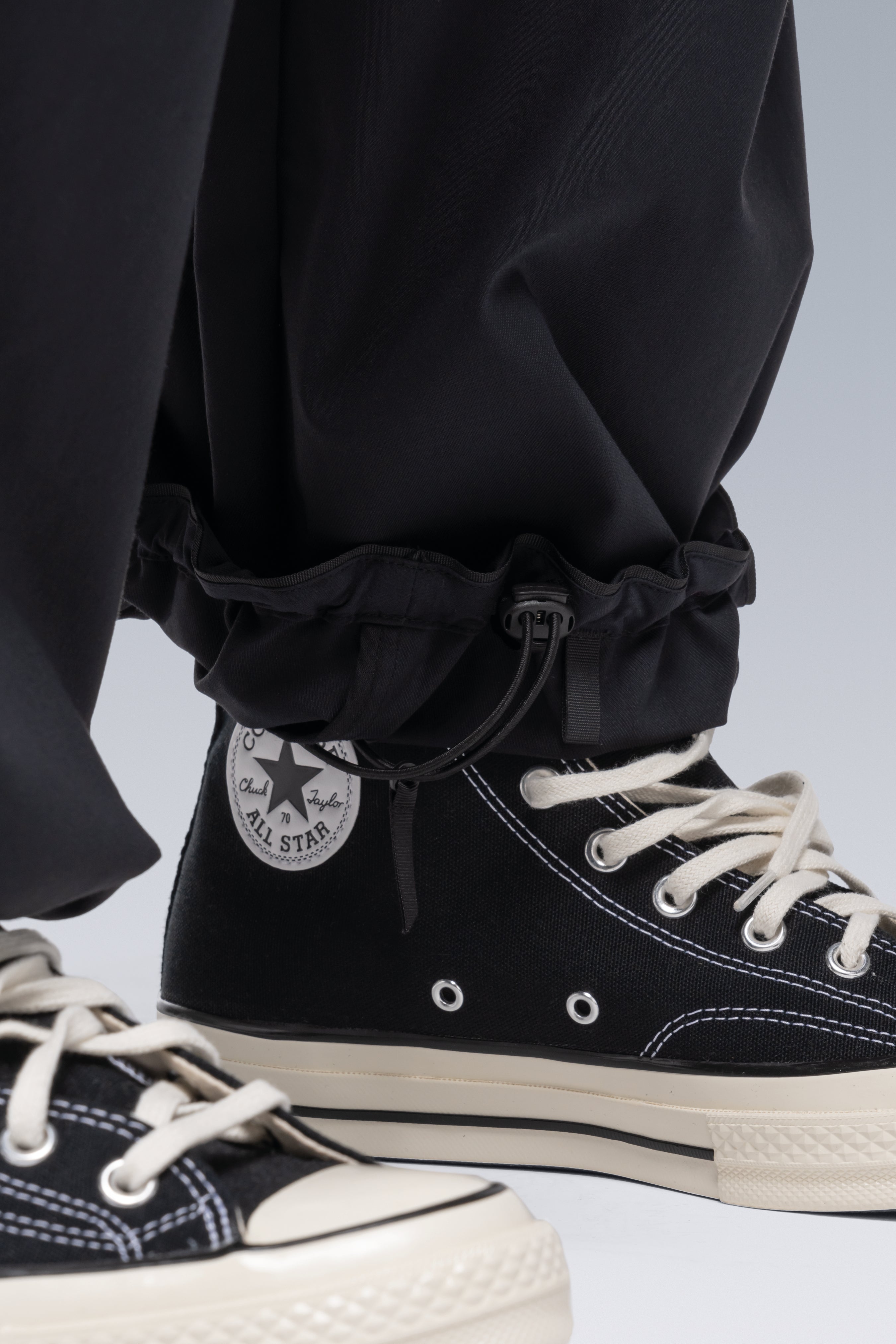 ACRONYM - P48-CH Micro Twill Pleated Trouser - Schwarzgrün