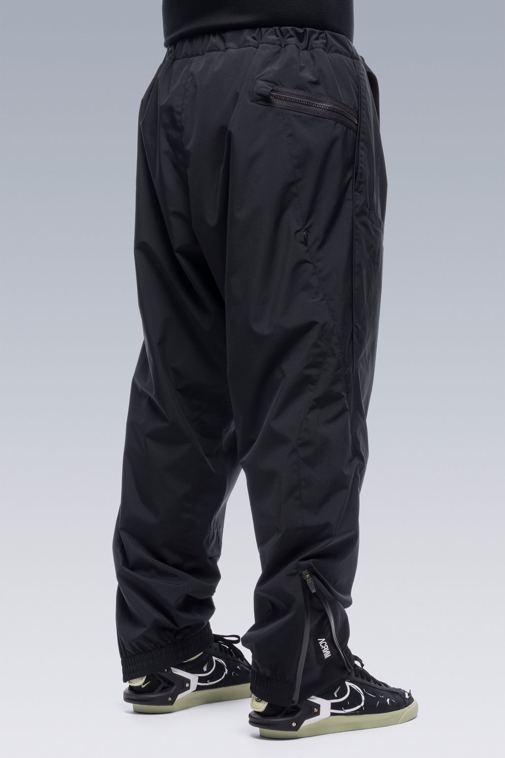 P53-WS 2L Gore-Tex® Windstopper® Insulated Vent Pants - Black