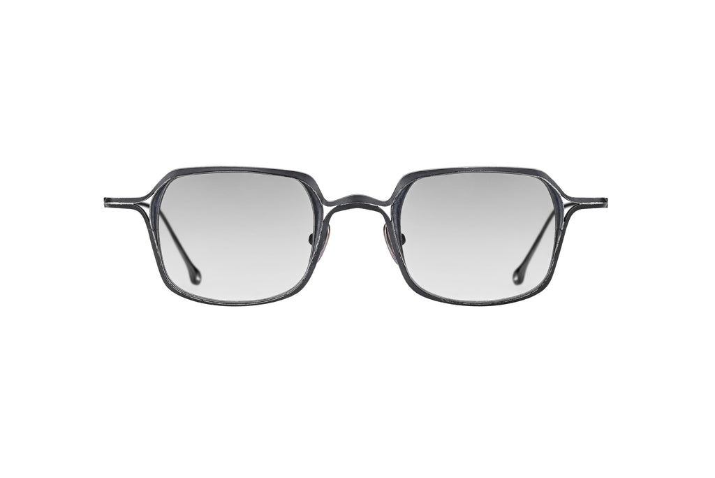 × TVA ANTIQUE BLACK + BRONZE CLIP