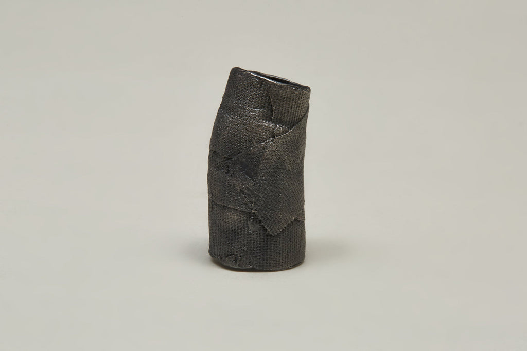VTGR01 BLACK BANDAGE RING