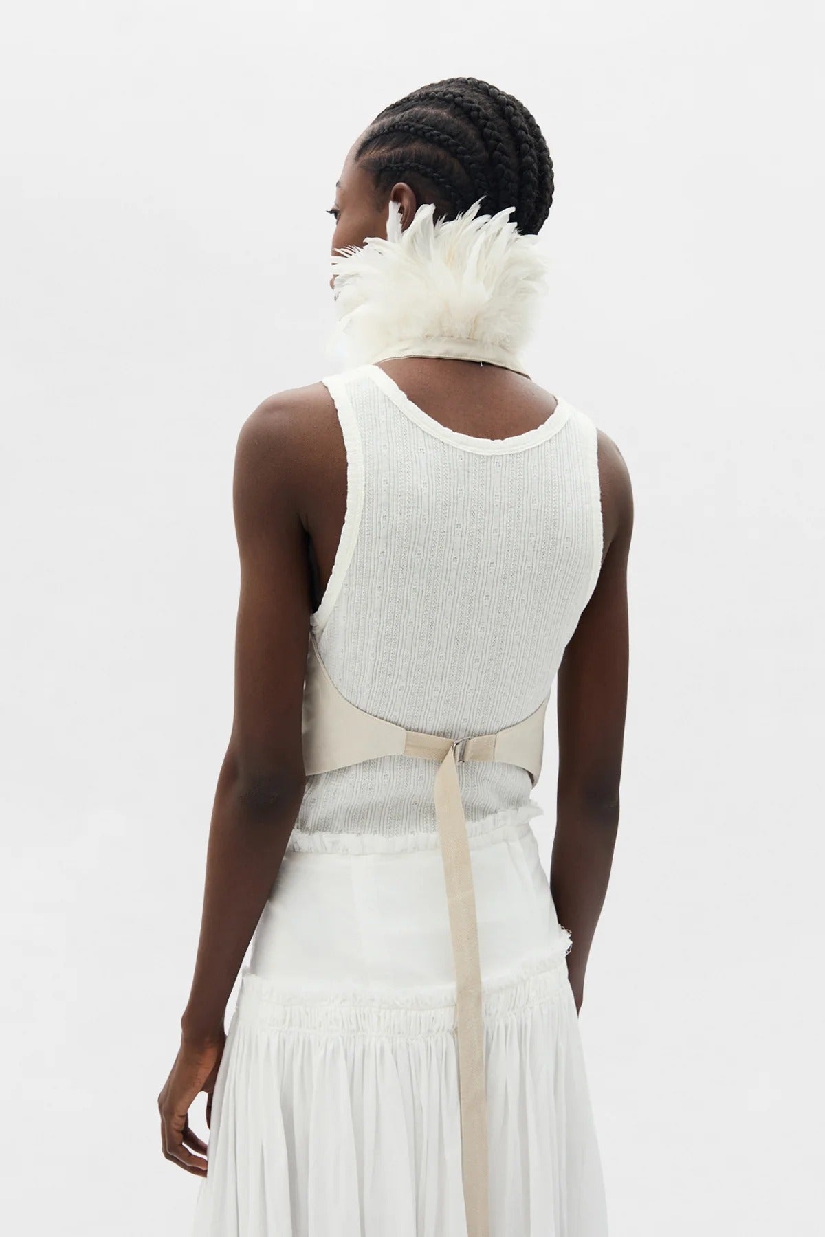 IDJE OPEN WAISTCOAT WITH FEATHERS OYSTER