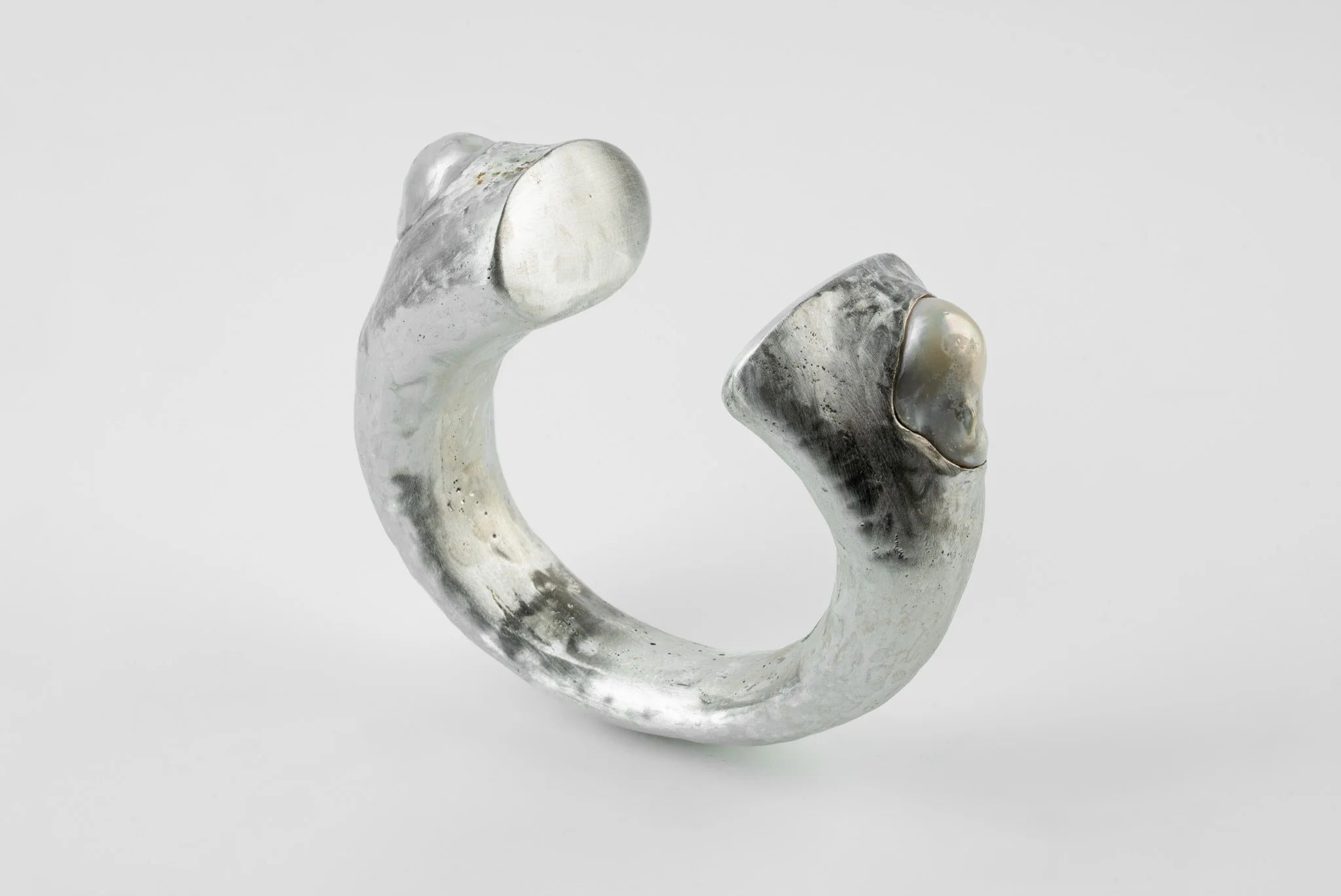 Monster Druid Bracelet (Arc Set, 2-White Pearl, MA+WPRL)