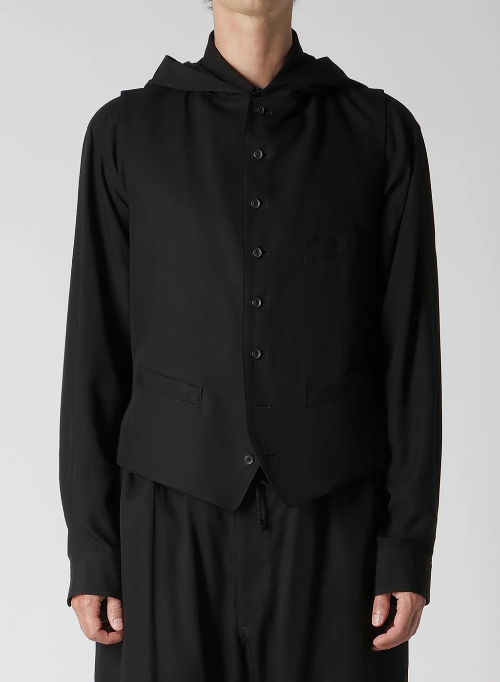 HOODED VEST