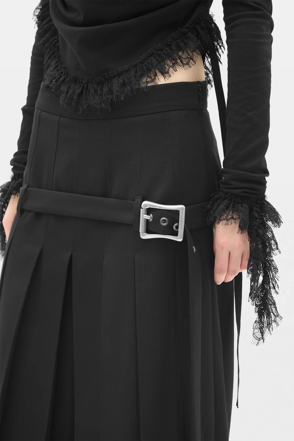 MARIKO PLEATED FRONT TROUSERS BLACK