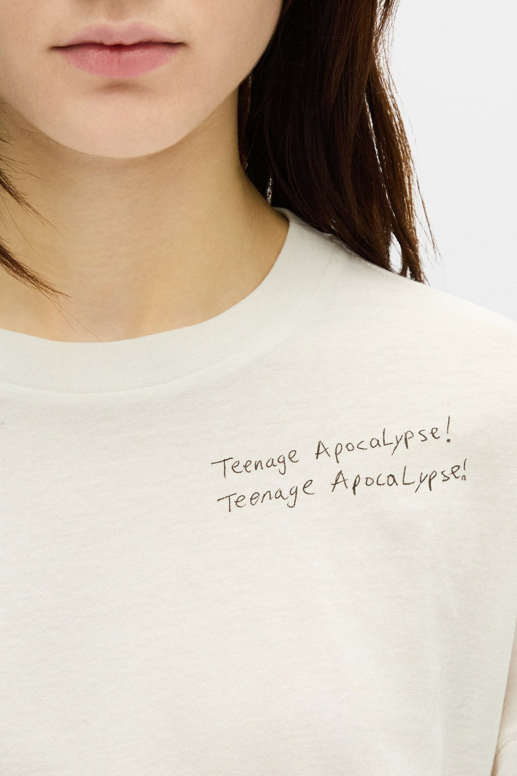NIKKI T-SHIRT "TEENAGE APOCALYPSE" IVORY