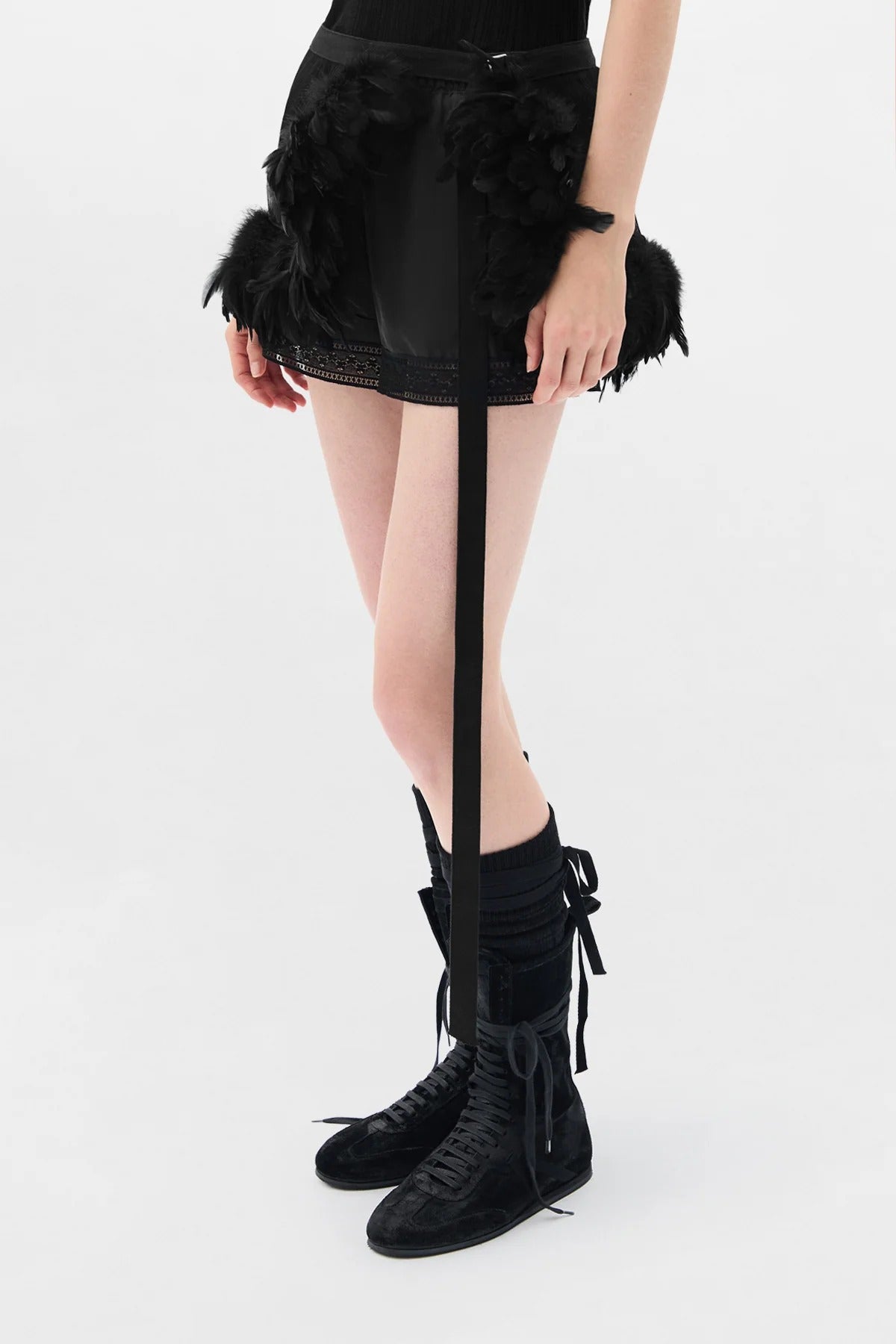 ANN DEMEULEMEESTER - JOST KNEE-HIGH SOCKS WITH RIBBON DETAIL (PAIR