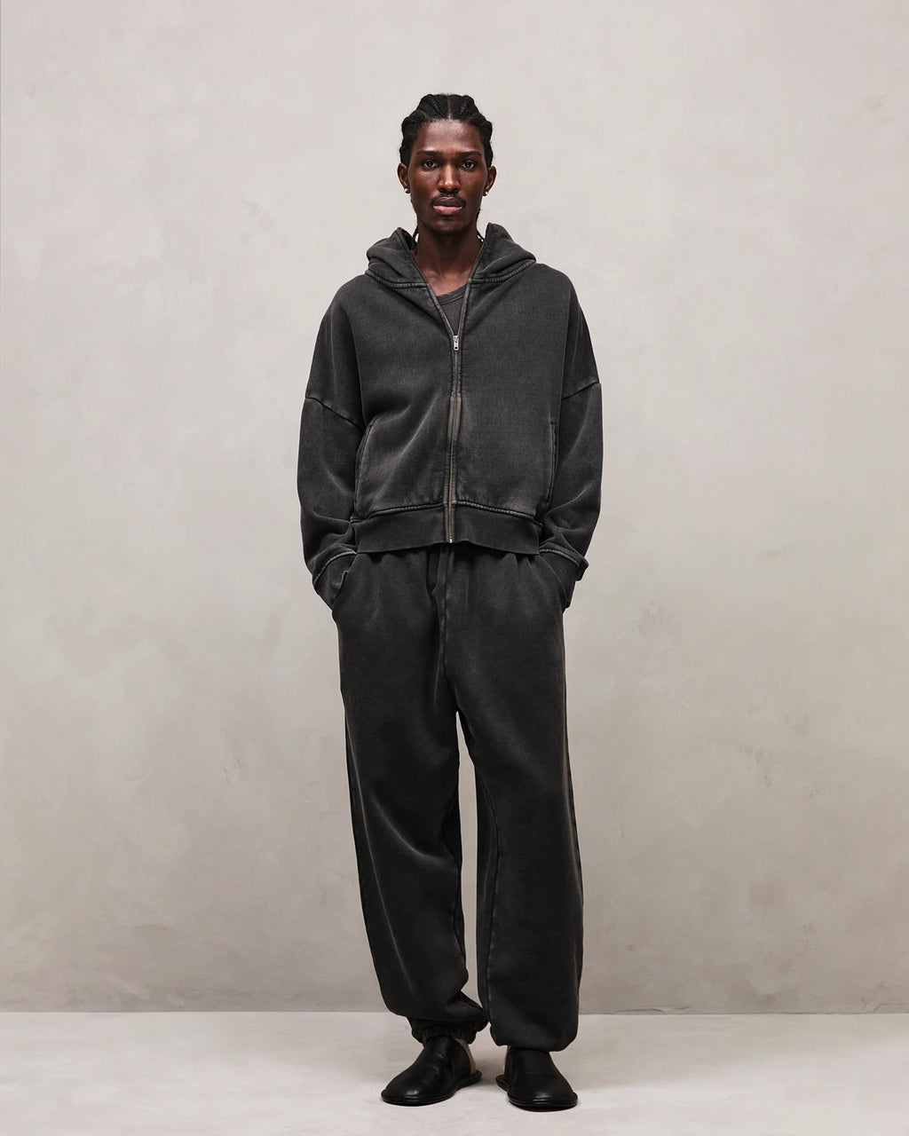 ETERNAL ZIP WASHED BLACK