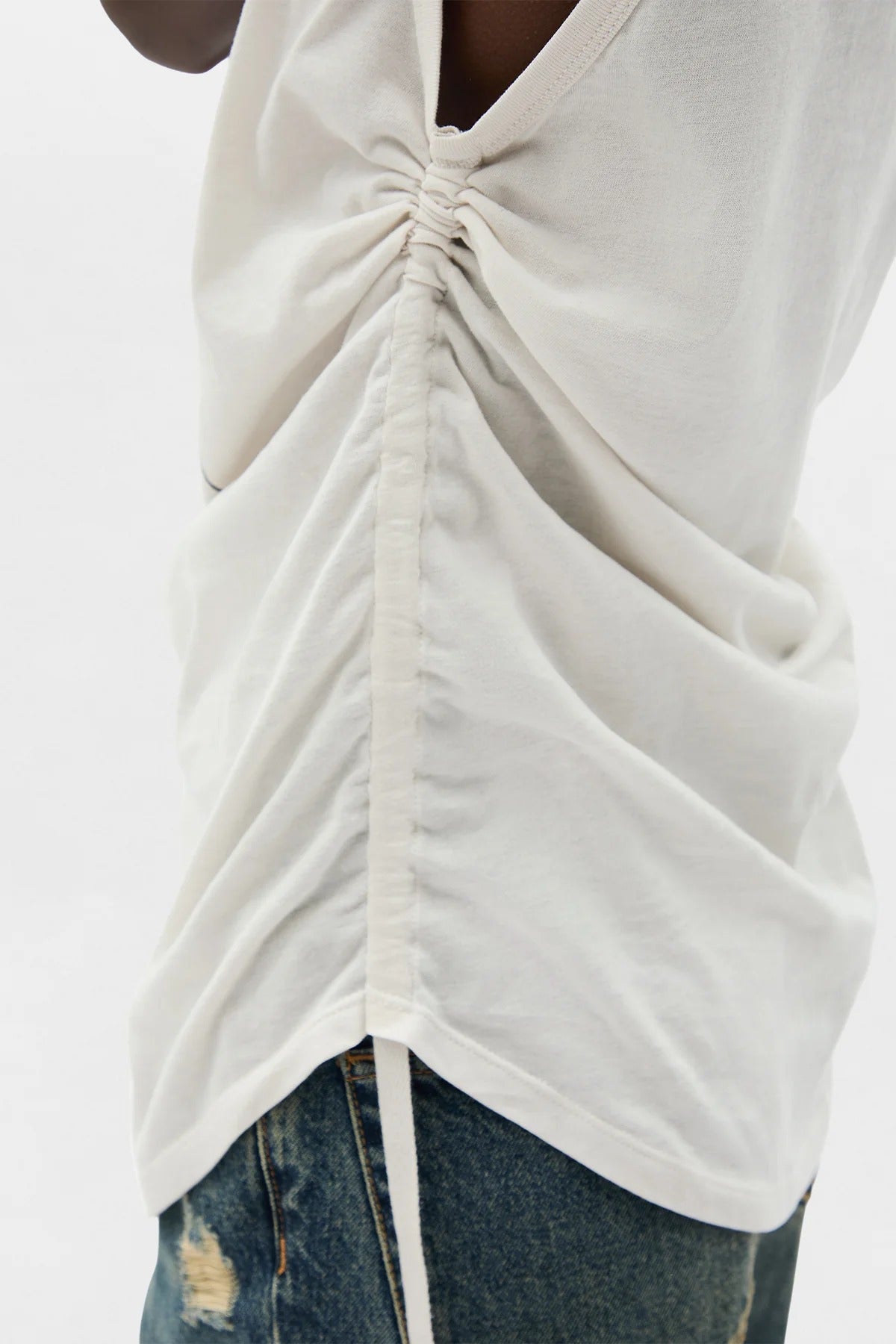 MEXI WRINKLED CROPPED TANK TOP WITH "WILDFLOWER" PRINT IVORY