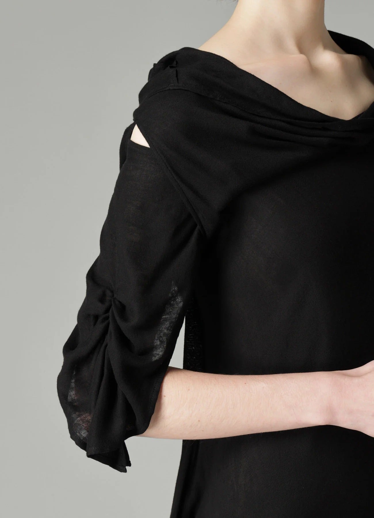 L LONG SLEEVE DRESS A BLACK