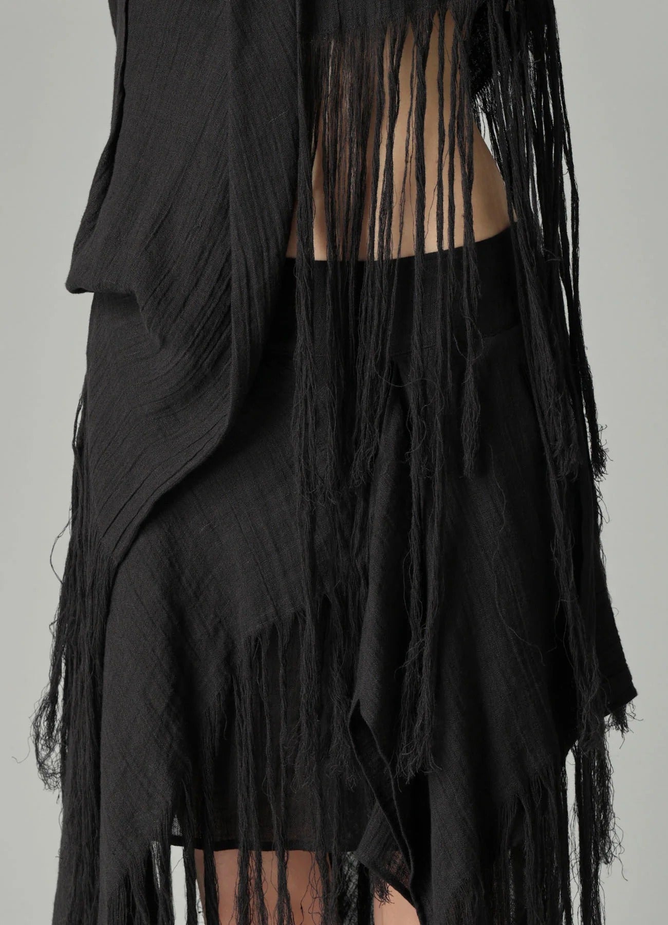 L KNOT DETAIL FRINGE PANTS