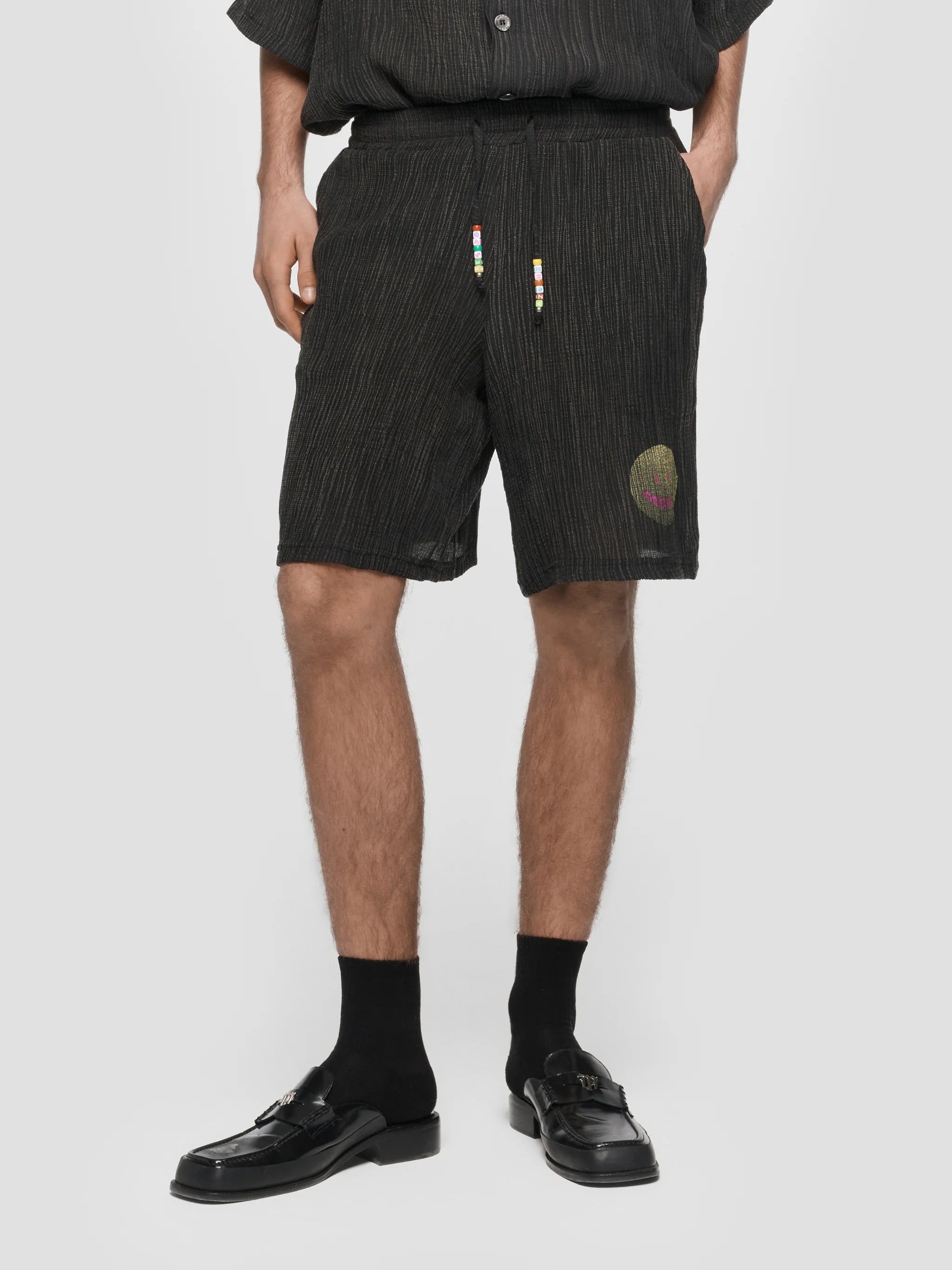 SMILE SHORTS WASHED BLACK