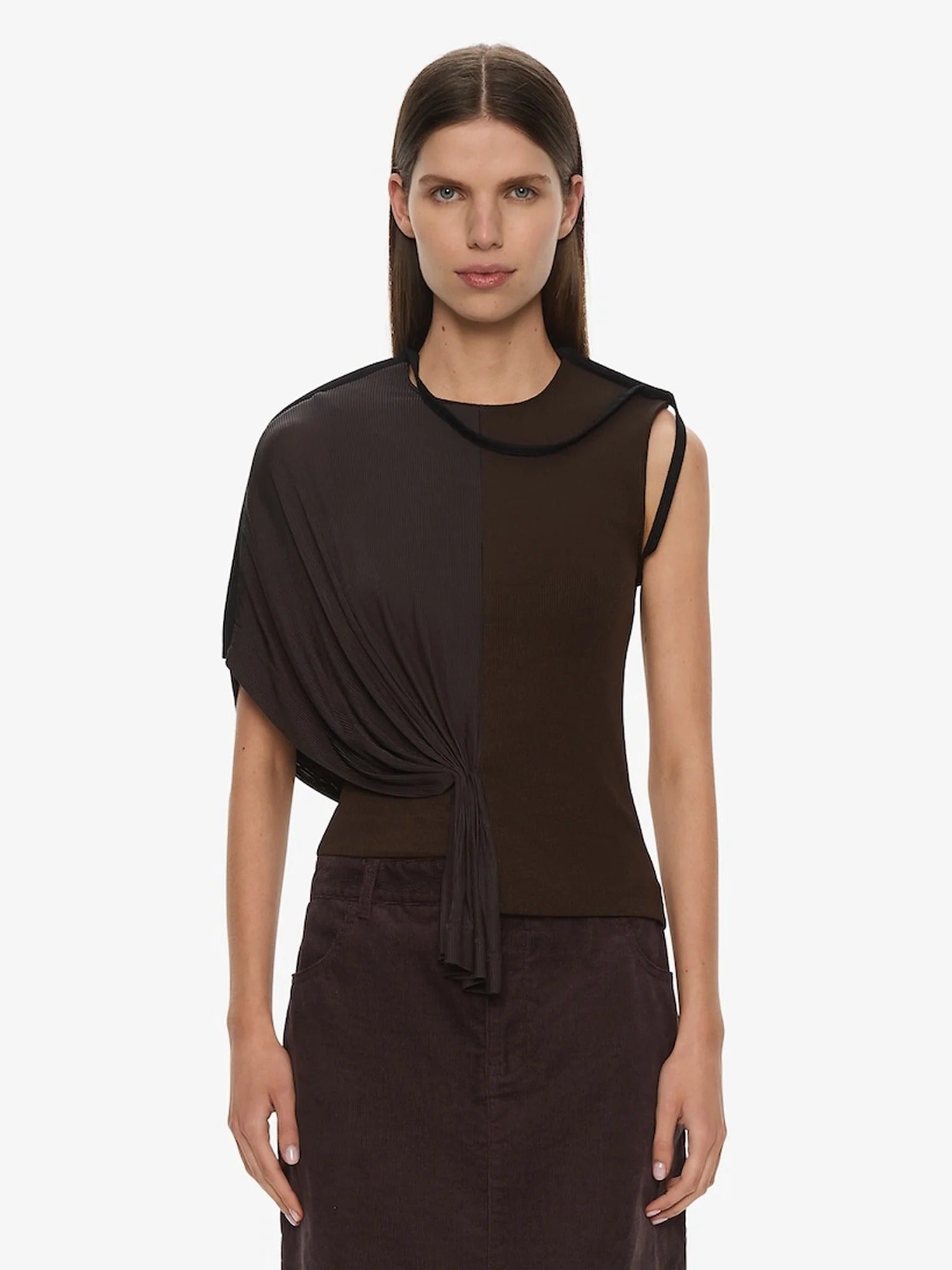 OUTLINE COLLISION TOP