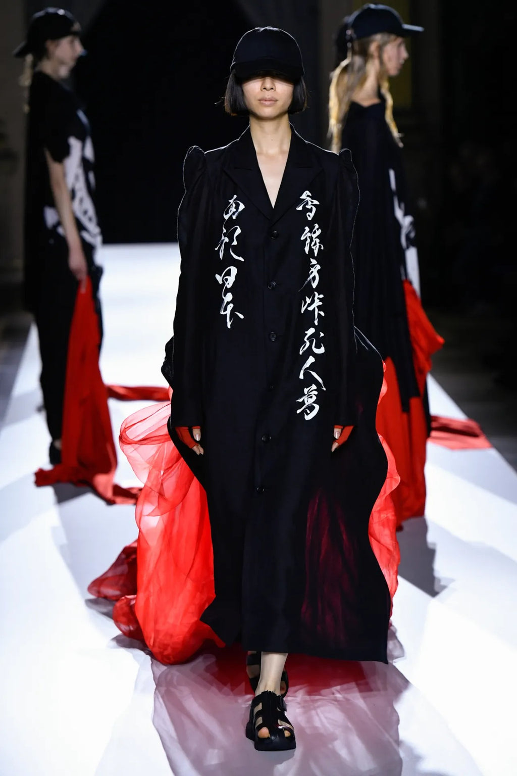 UNBALANCED COAT BLACK