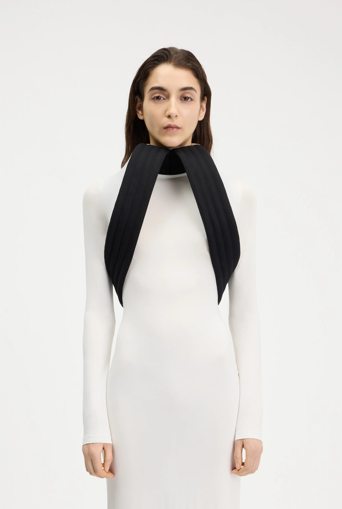 MIXED WOOL AND CREPE JERSEY SCULPTED DRESS VANILLA/BLACK