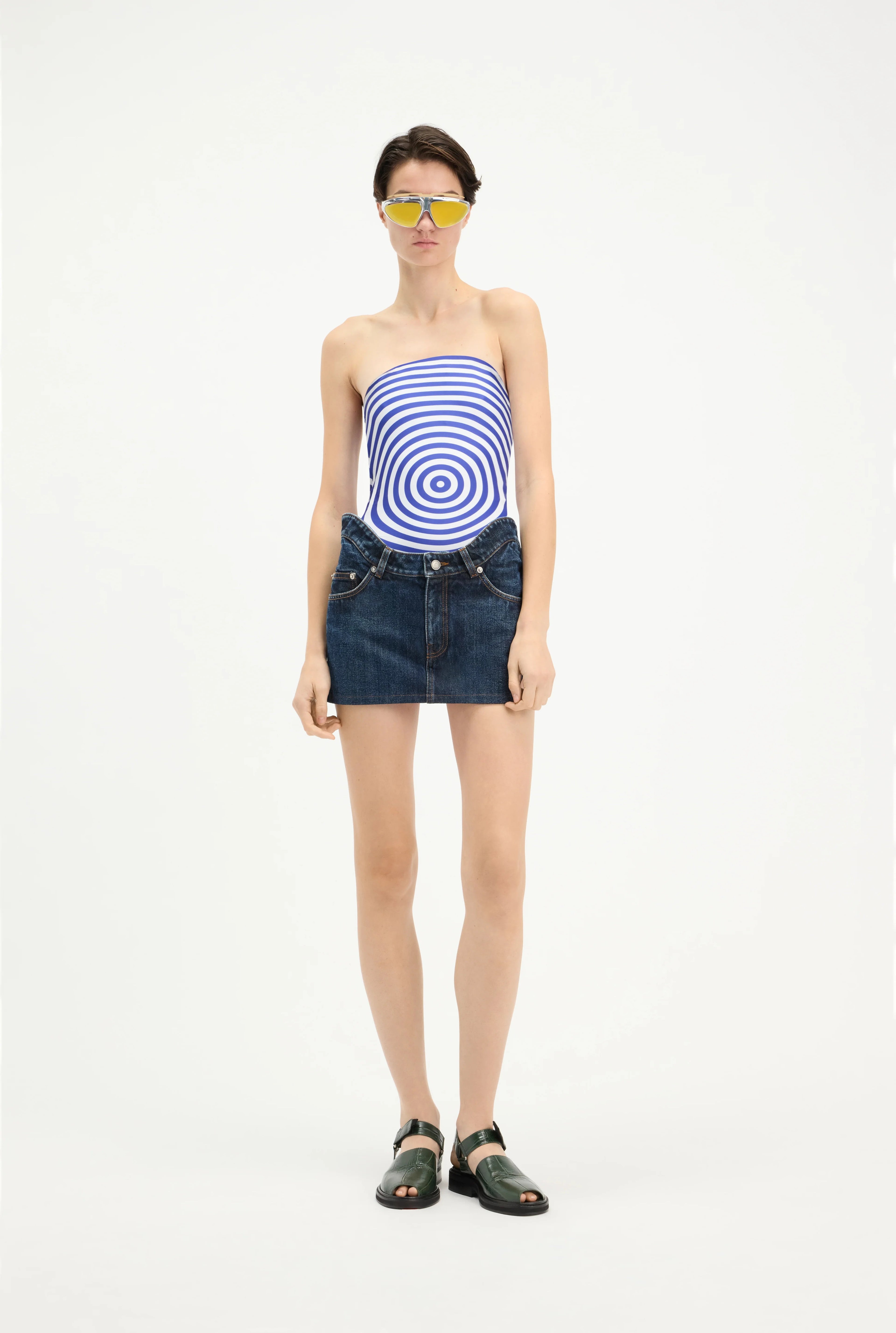 MINI SKIRT WITH CURVY WAISTBAND
