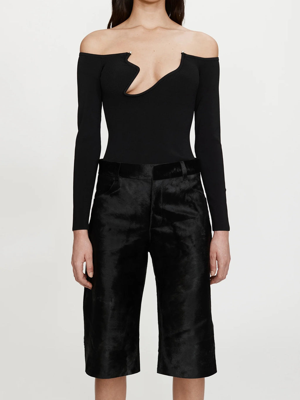 ODESSA ARCED KNITTED L/S TOP BLACK