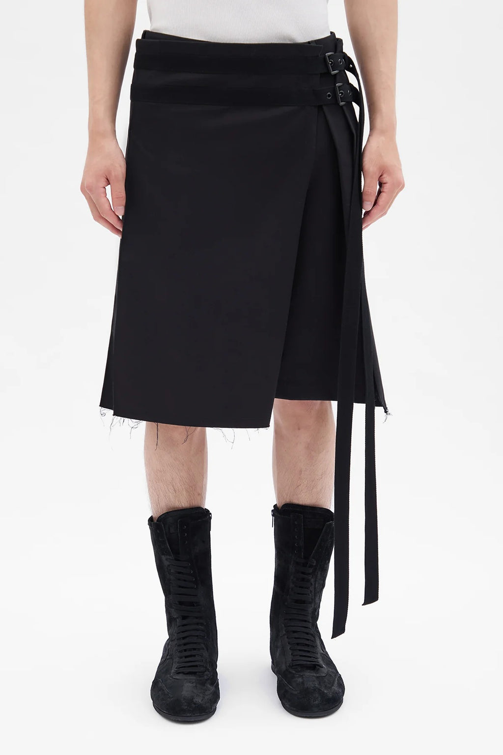 MANE KNEE LENGTH KILT BLACK