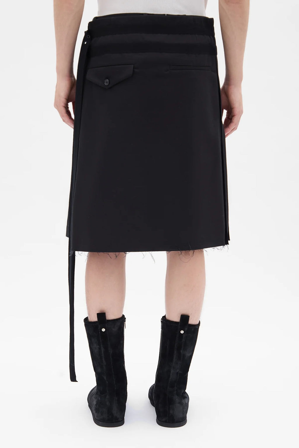 MANE KNEE LENGTH KILT BLACK