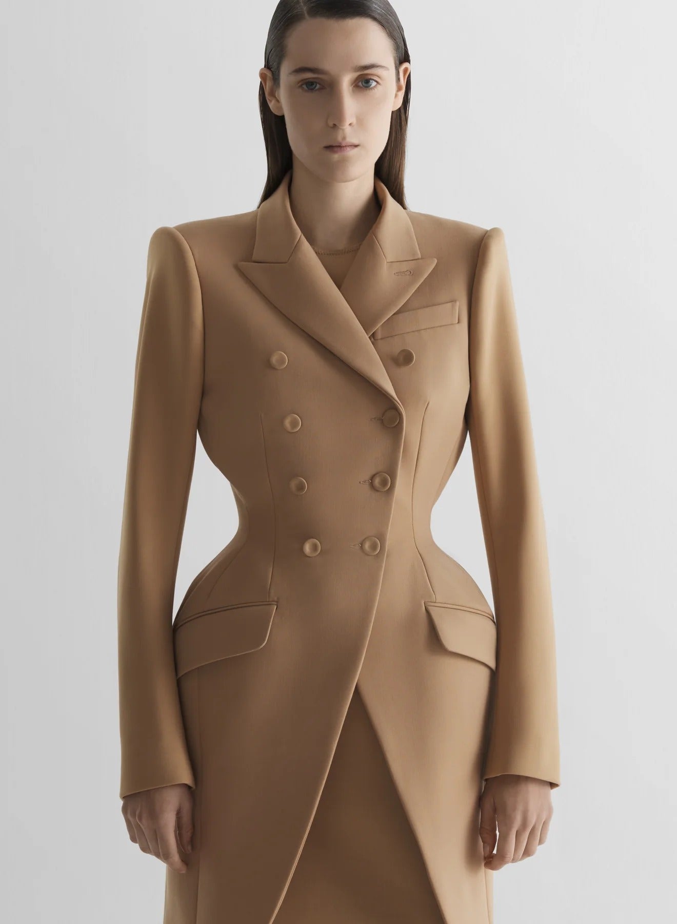 HOURGLASS DOUBLE BREASTED LONG JACKET BEIGE