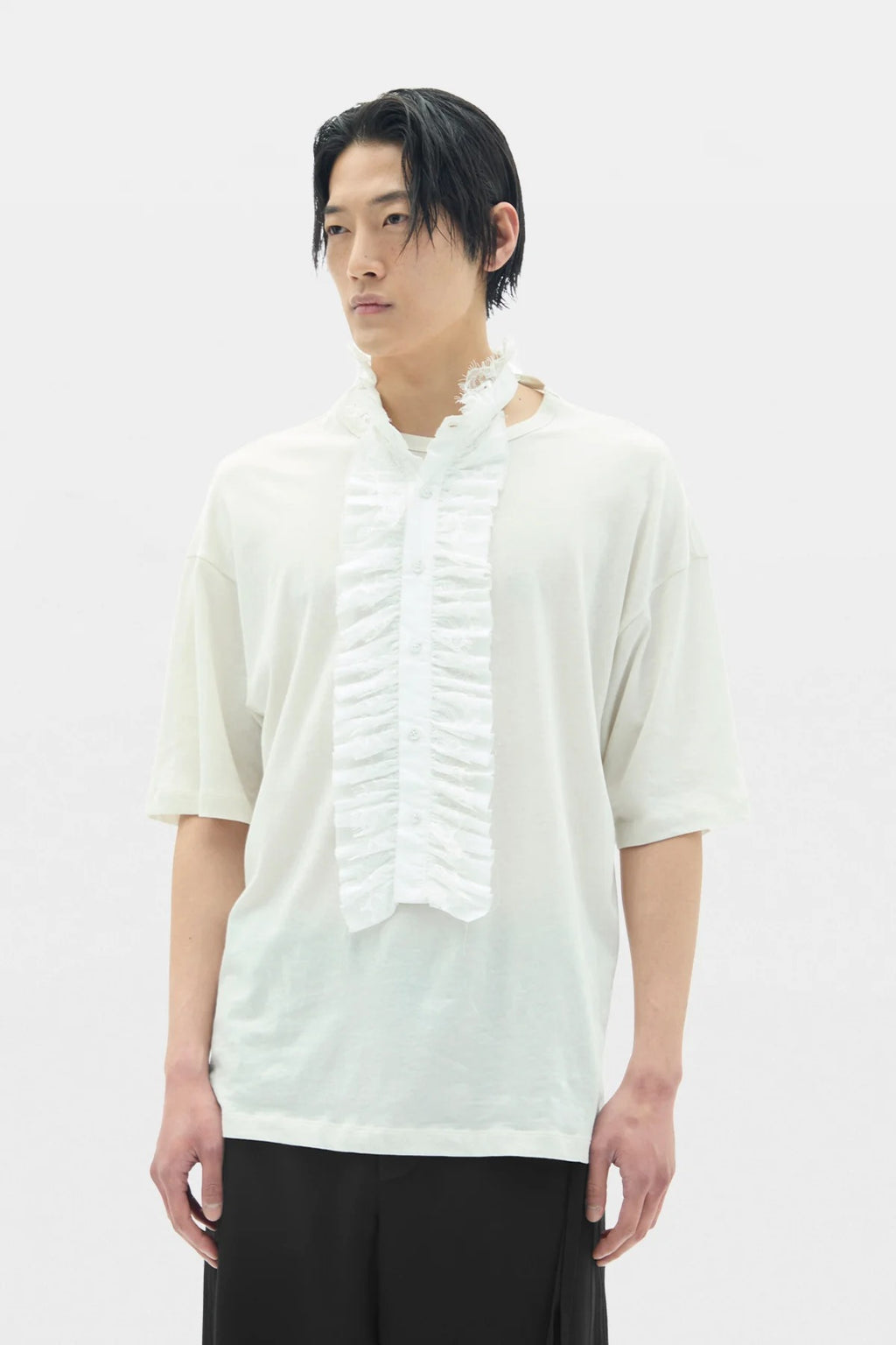 IDUN HIGH COMFORT T-SHIRT WITH DETACHABLE PLASTRON COLLAR AND LACE RUFFLES IVORY