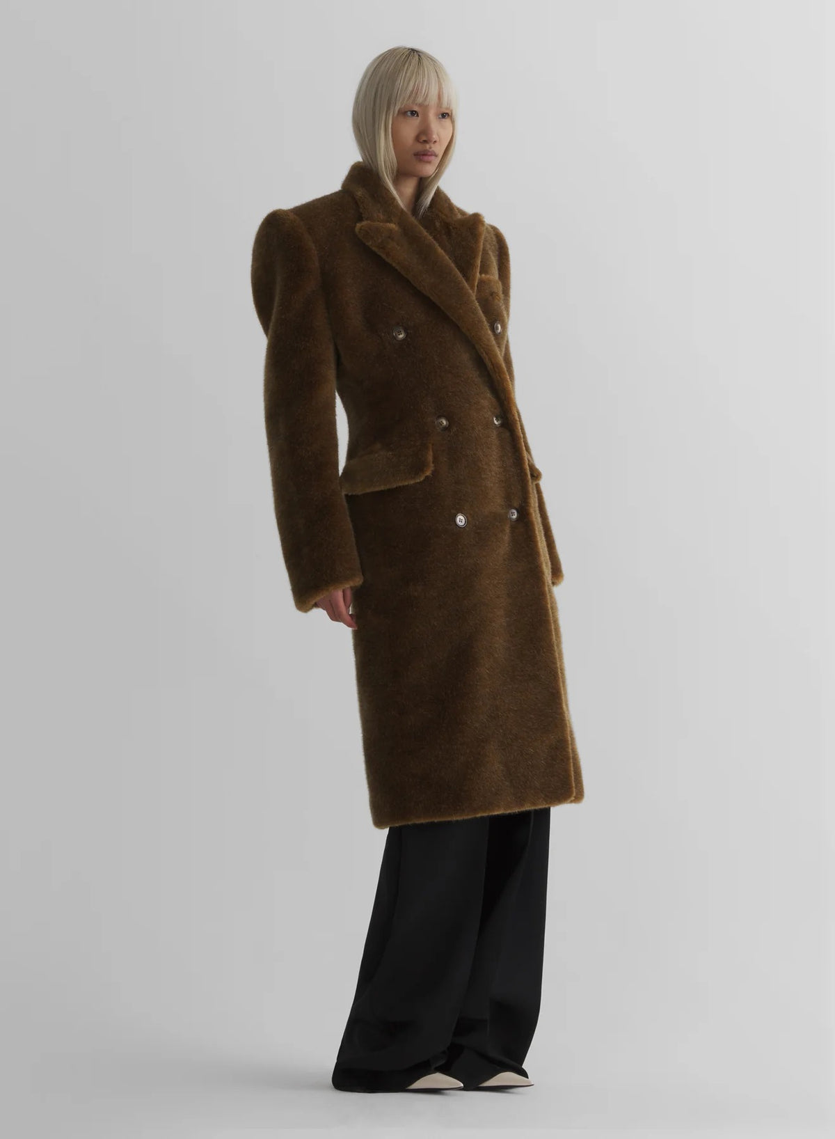 MASCULINE DOUBLE BREASTED COAT BROWN