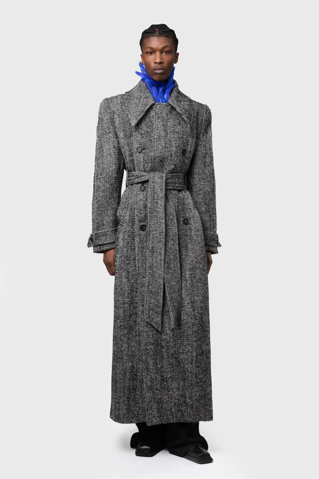 STRUCTURED RAGLAN COAT BLACK WHITE