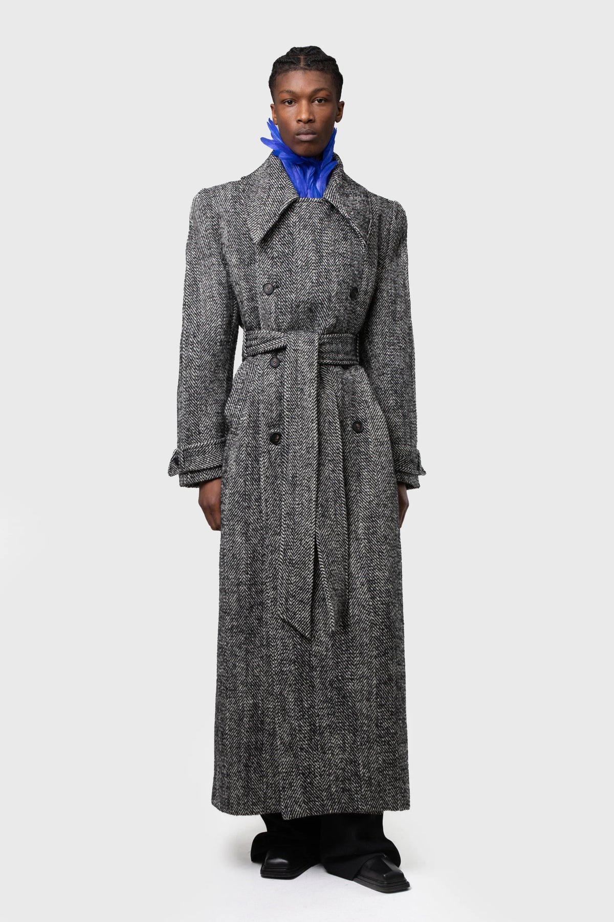 STRUCTURED RAGLAN COAT BLACK WHITE