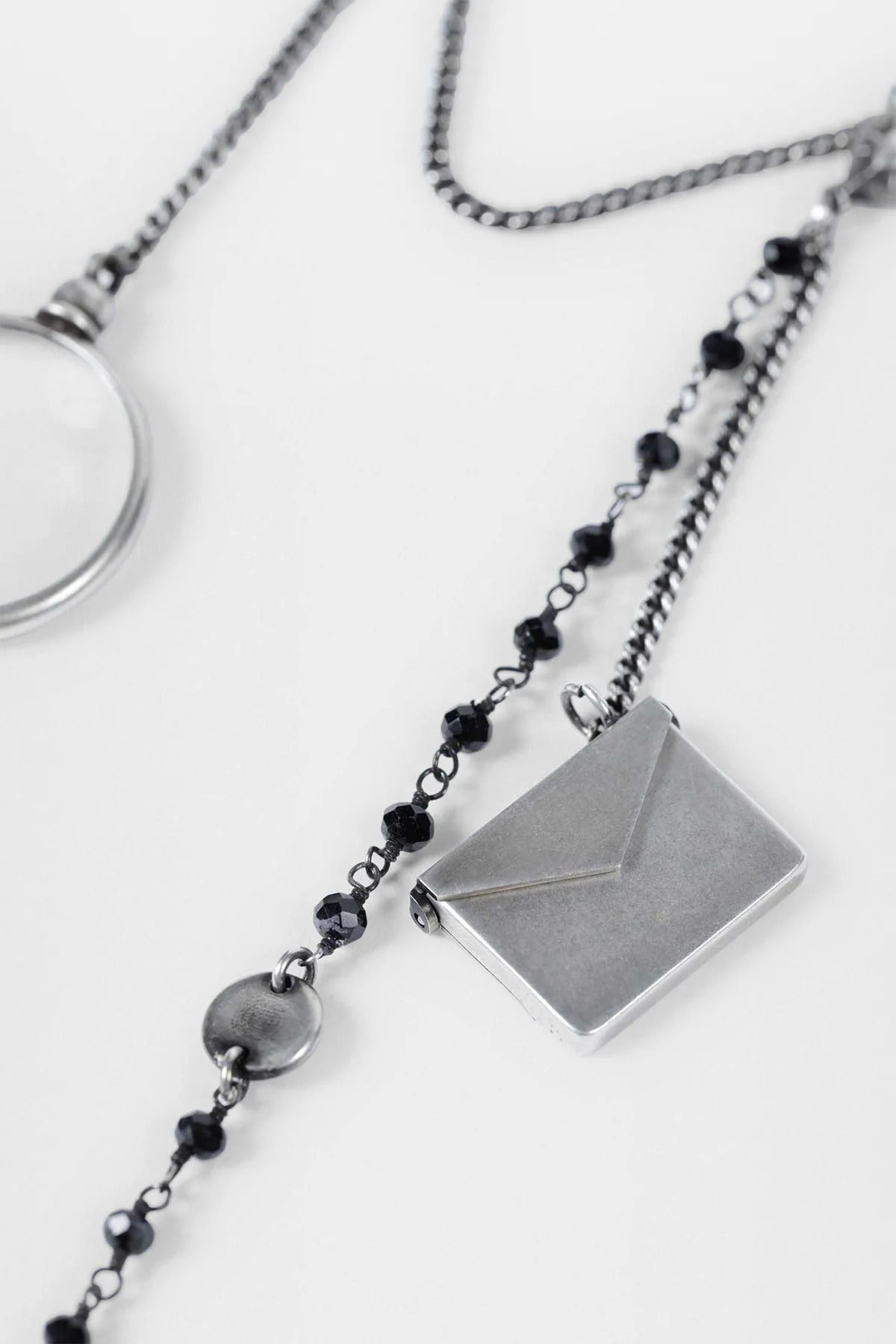AFSAR BEADED NECKLACE WITH FEATHERS ANTIQUE SILVER