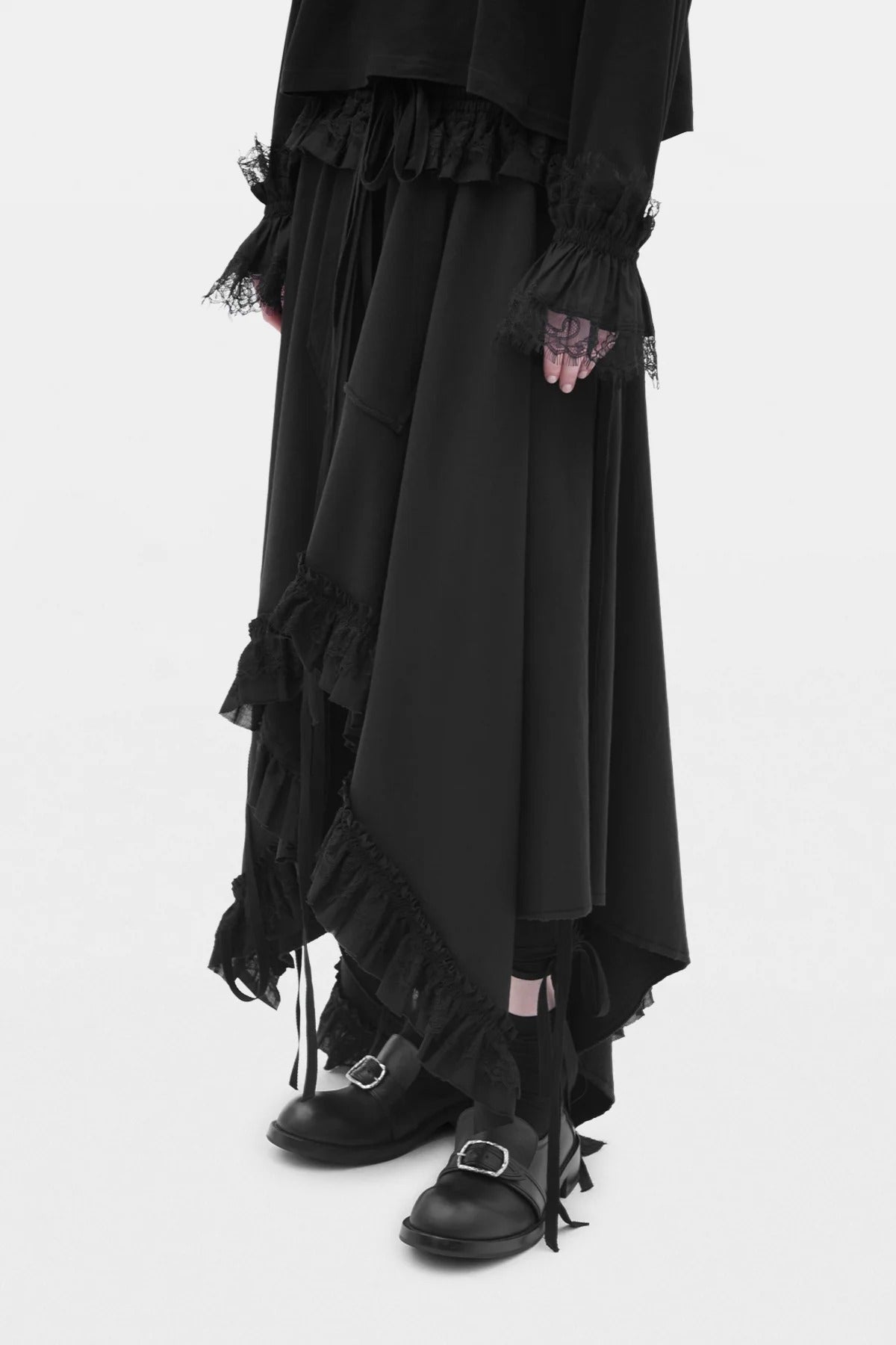 ASKE SKIRT W/ LIGHT COTTON AND LACE RUFFLES BLACK