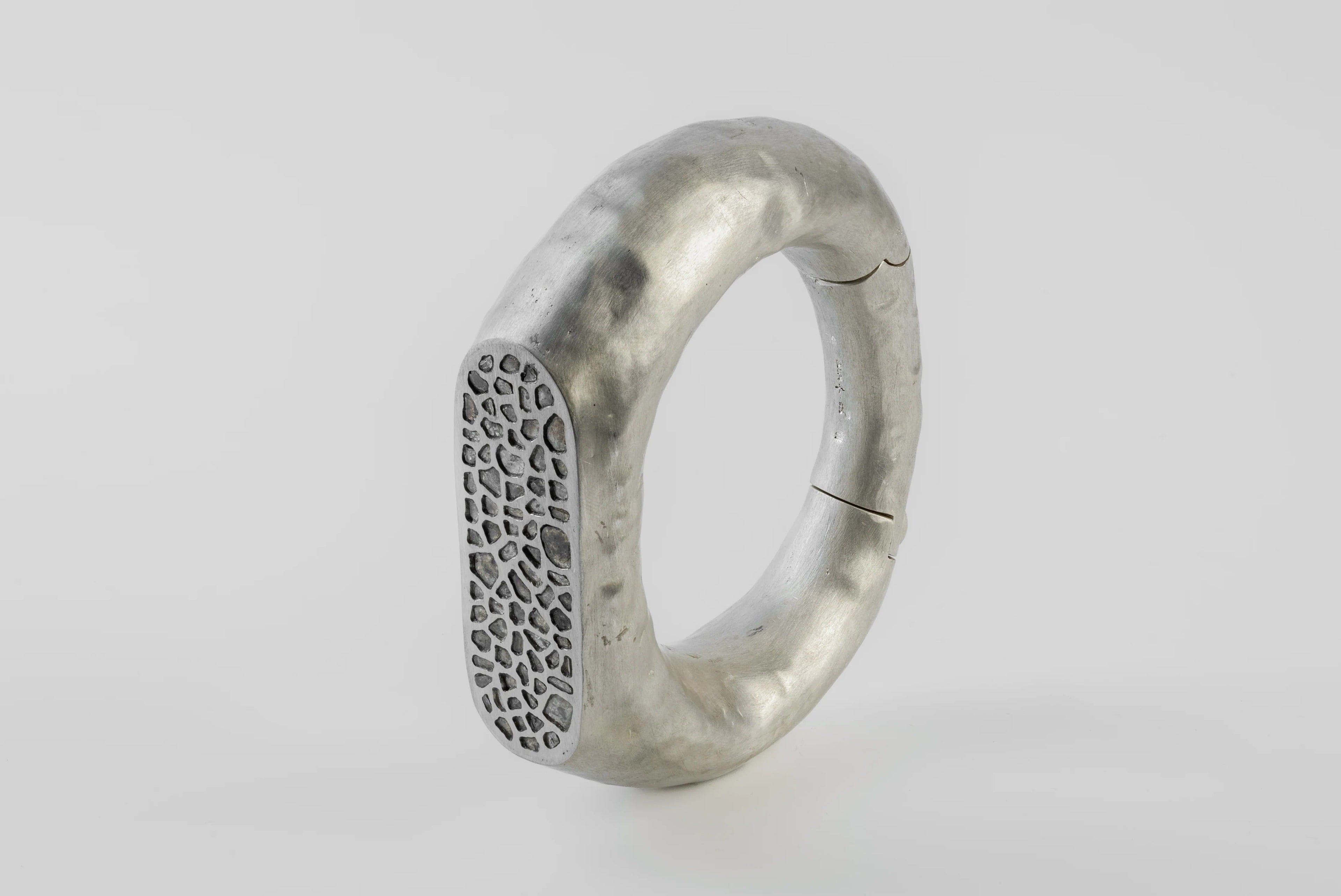 Thick Roman Bracelet (Mega Pavé, MA+DIA)