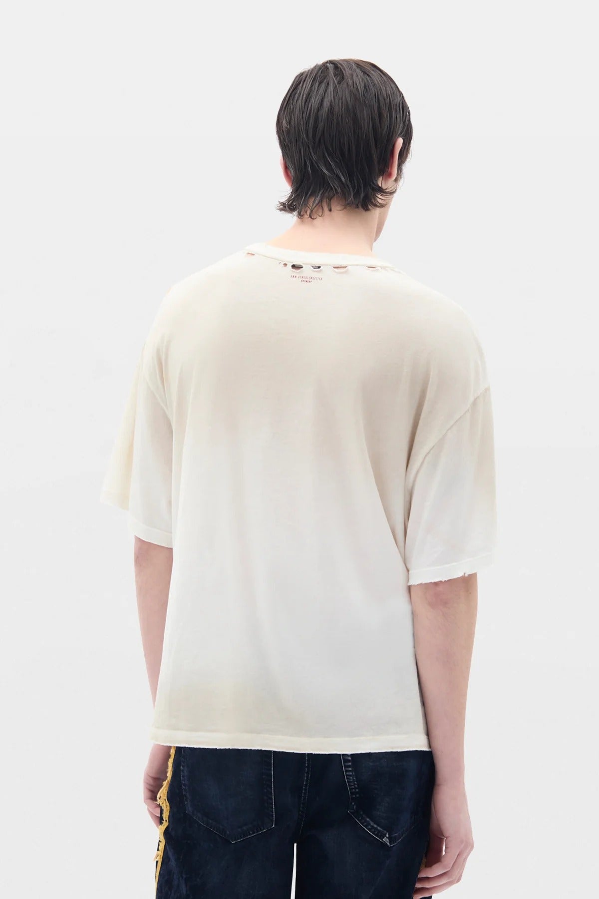 LU T-SHIRT W/ "NEW POETRY CLUB" PRINT CHALK