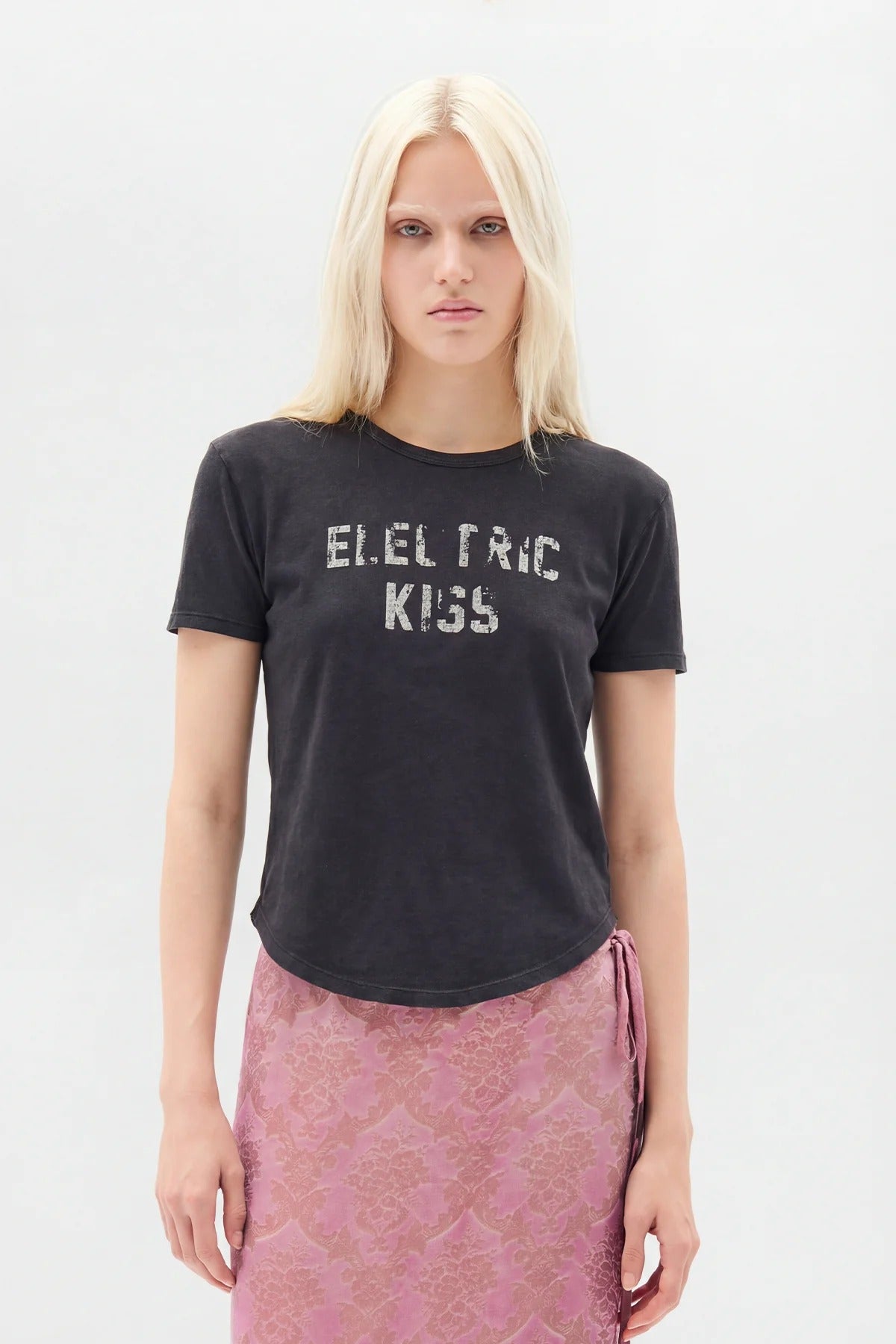 FLOOR MICRO T-SHIRT WITH "ELECTRIC KISS" FLOCK PRINT FADED BLACK