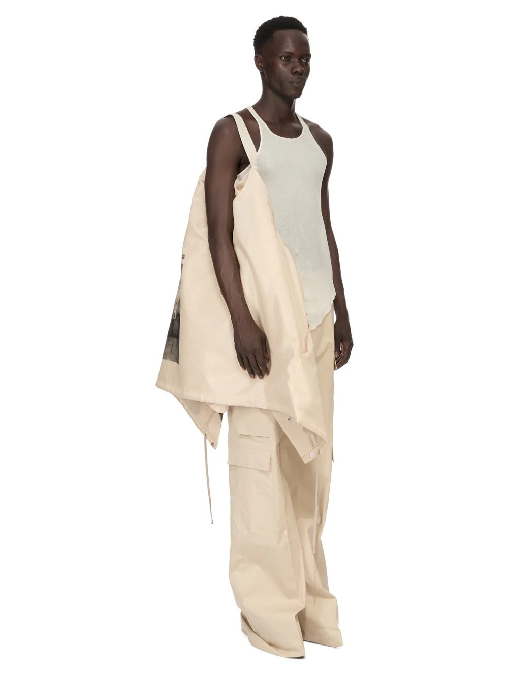 TEMPLE TOUR JKT SAND/BLACK